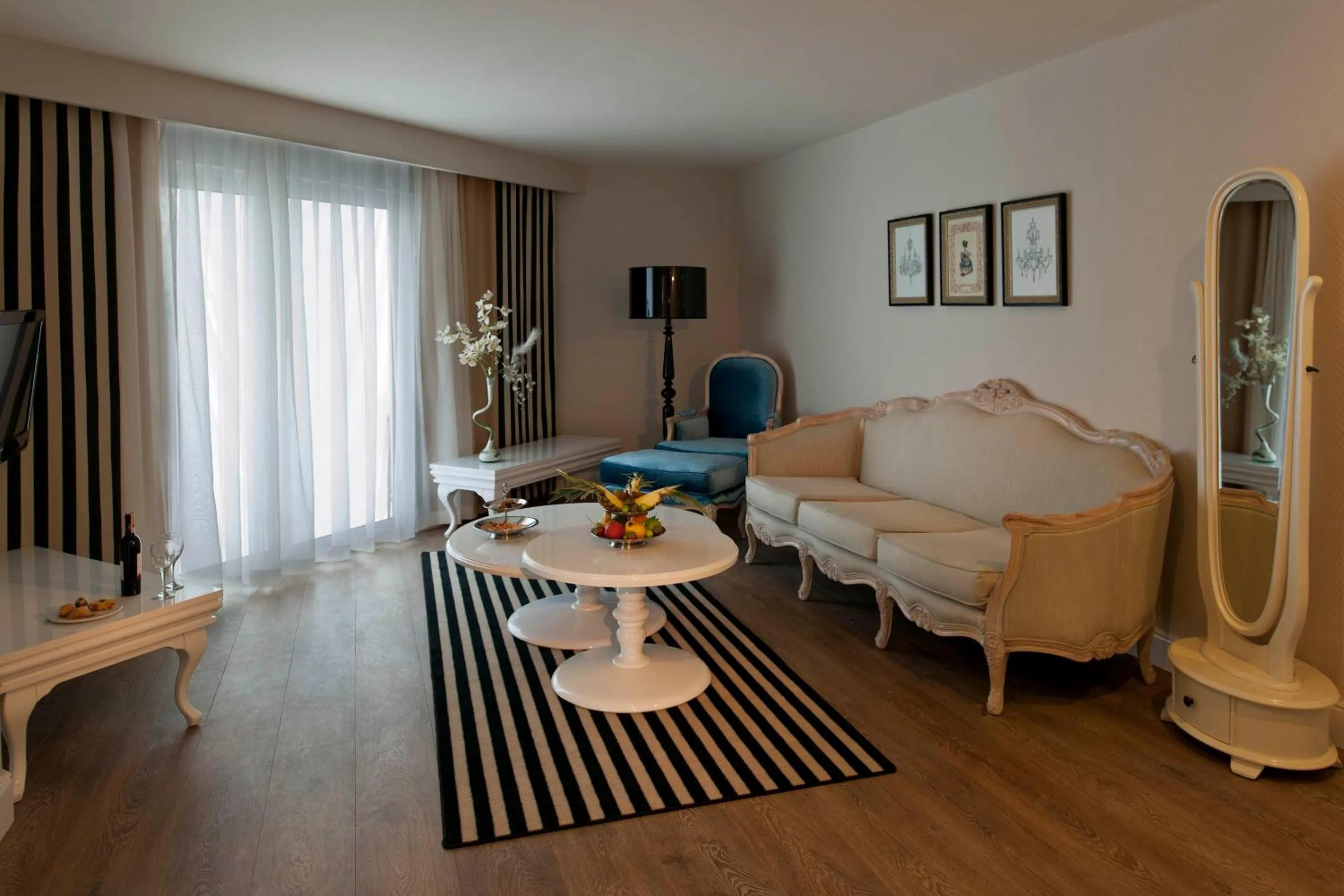 Living room, Bed in Delphin Imperial Lara