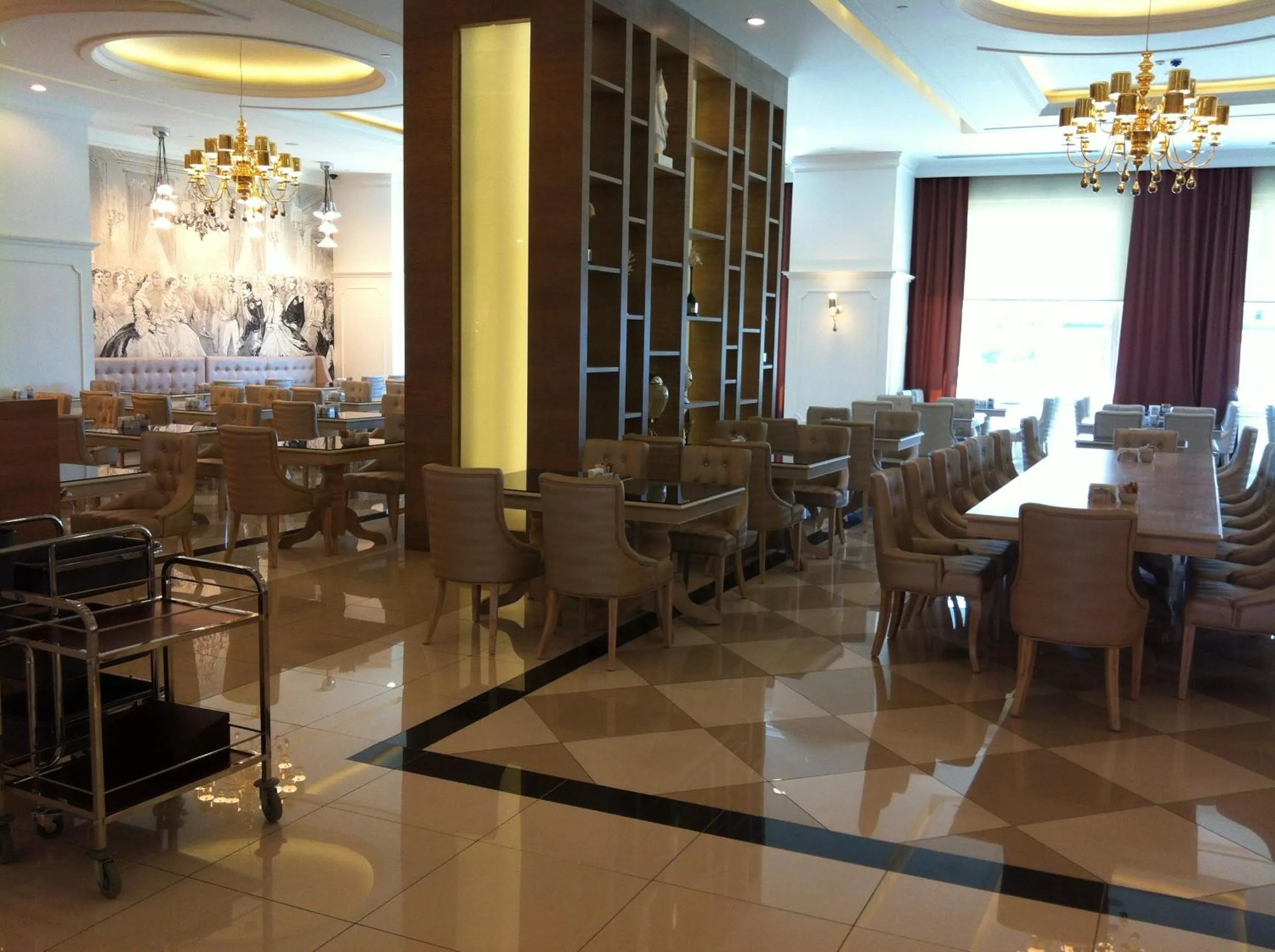 Business facilities in Delphin Imperial Lara