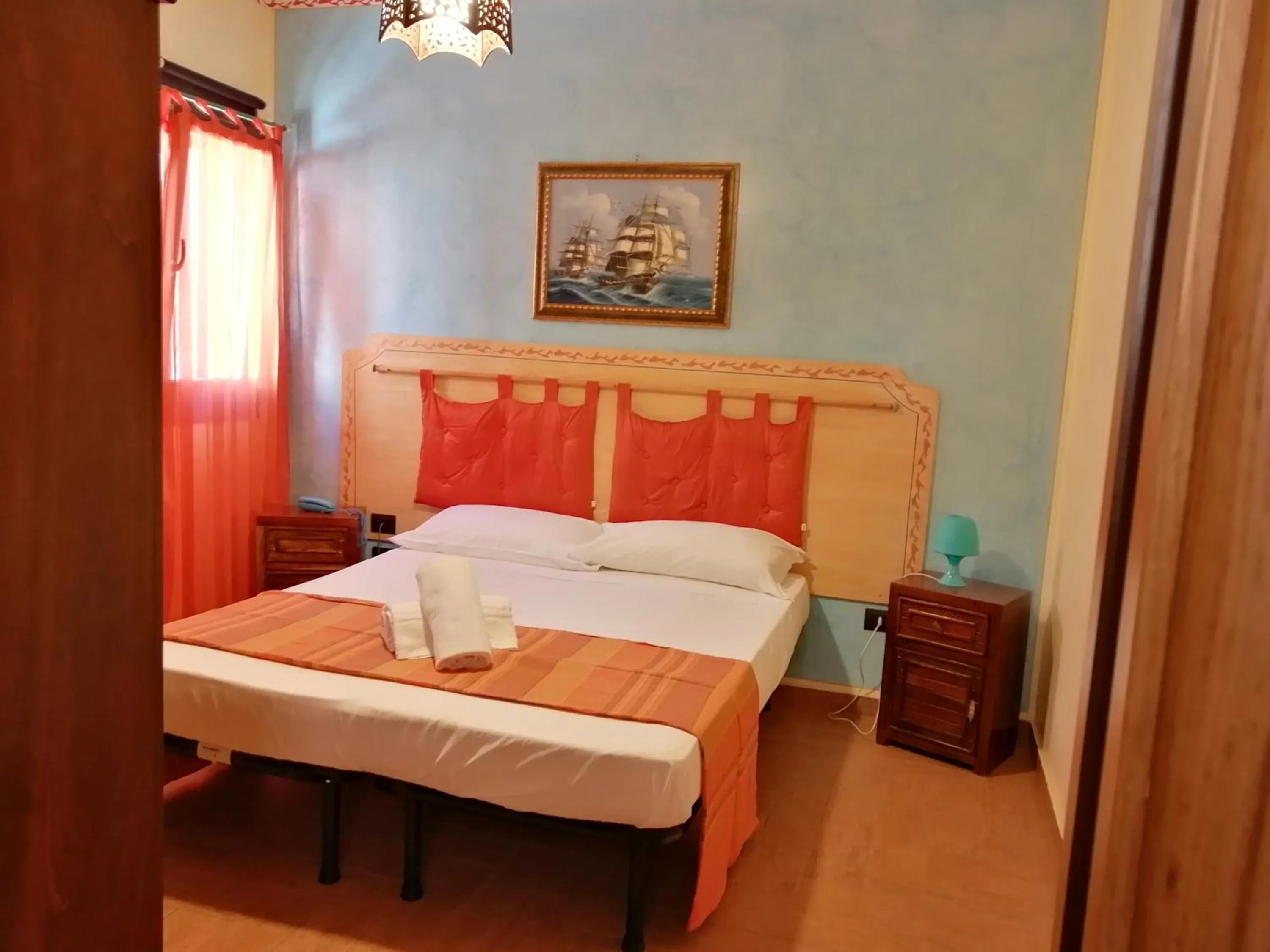 Double Room with Private Bathroom in B&B Donna Sabella