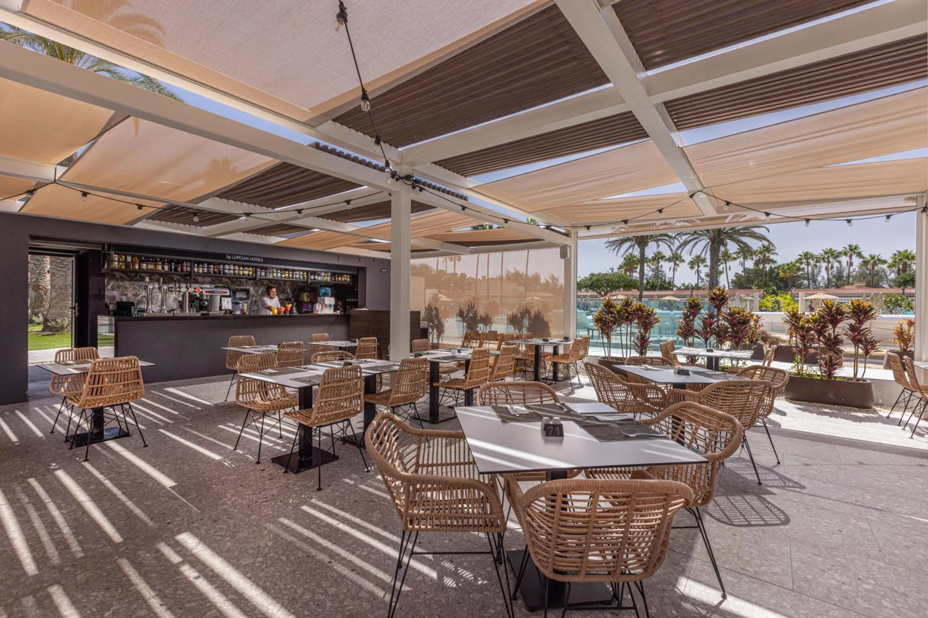 Restaurant/places to eat in Kumara Serenoa By Lopesan Hotels