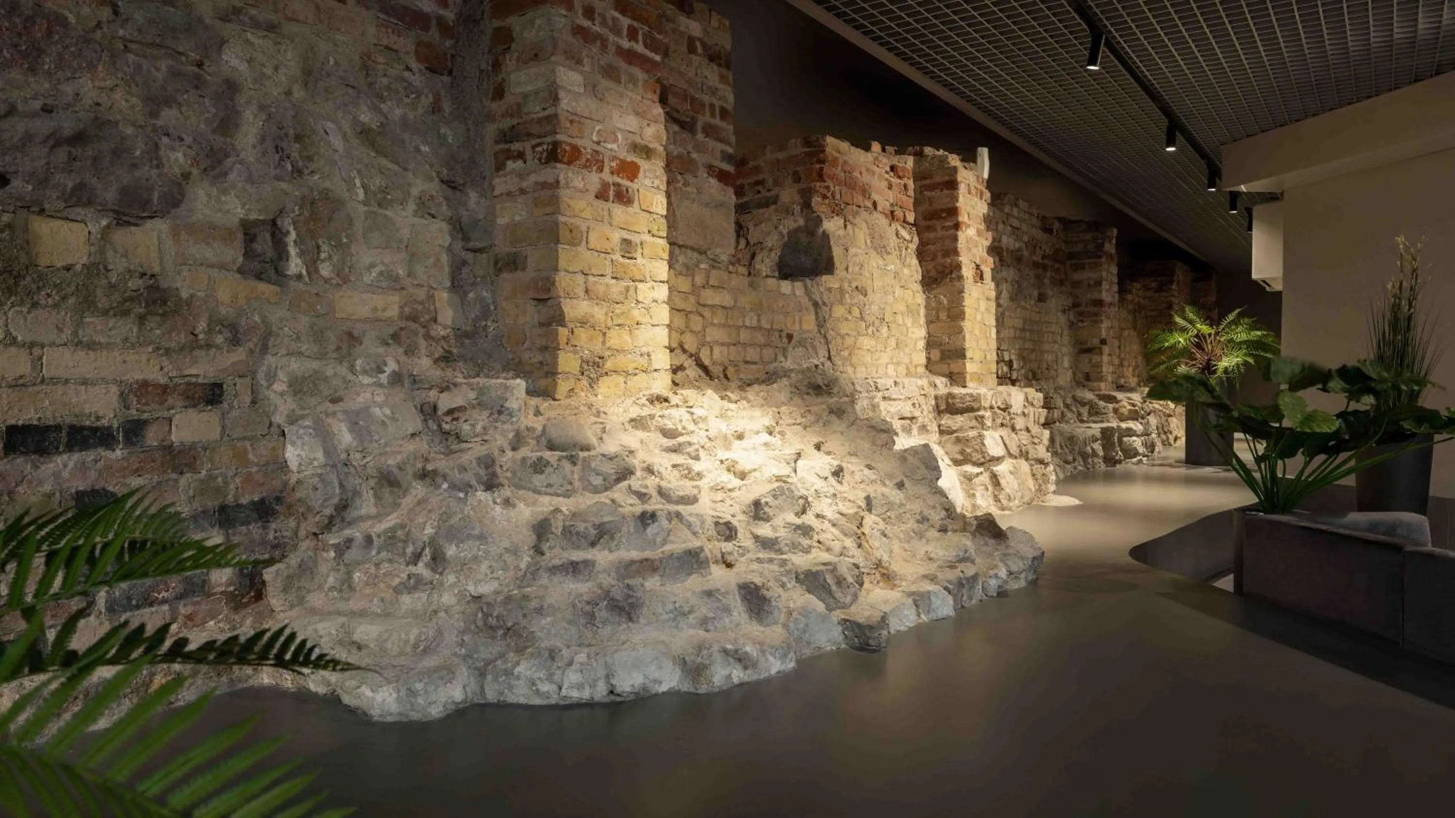 Decorative detail in Wellton Riverside SPA Hotel