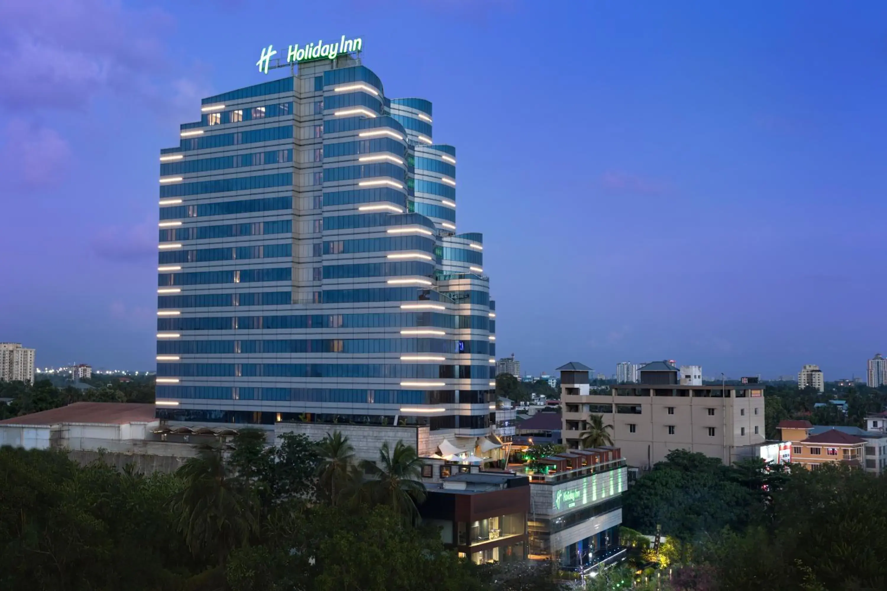 Property building in Holiday Inn Cochin by IHG Property building in Holiday Inn Cochin by IHG