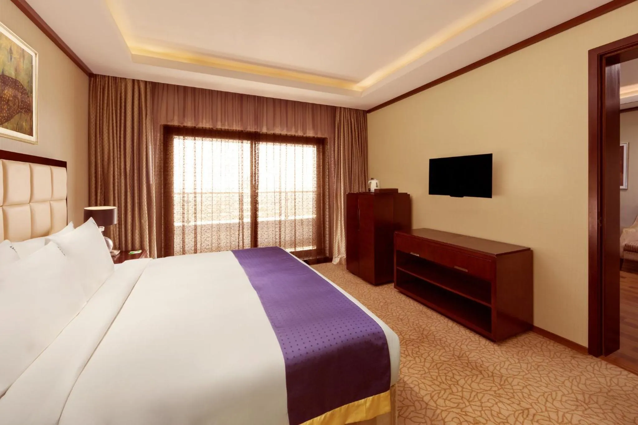 Bedroom, Bed in Holiday Inn Cochin by IHG