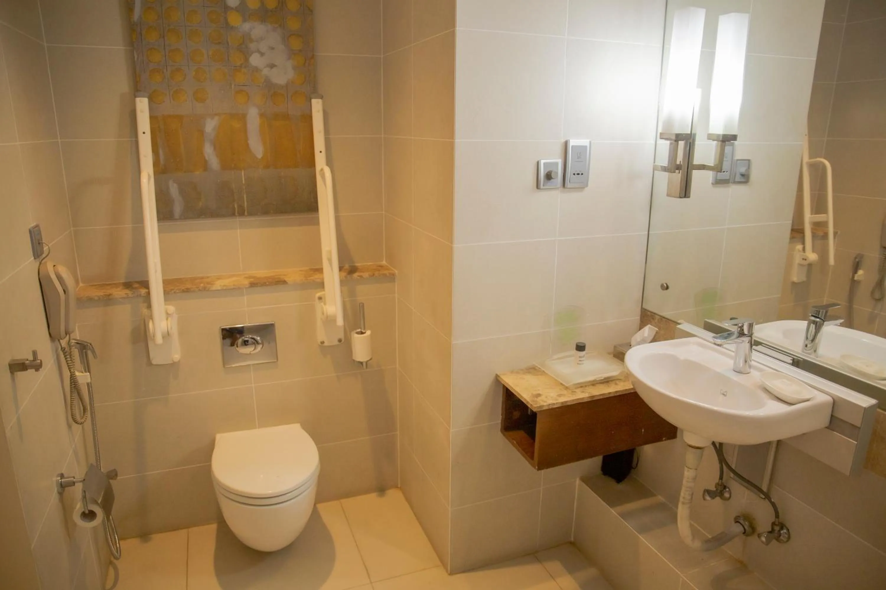 Toilet in Holiday Inn Cochin by IHG