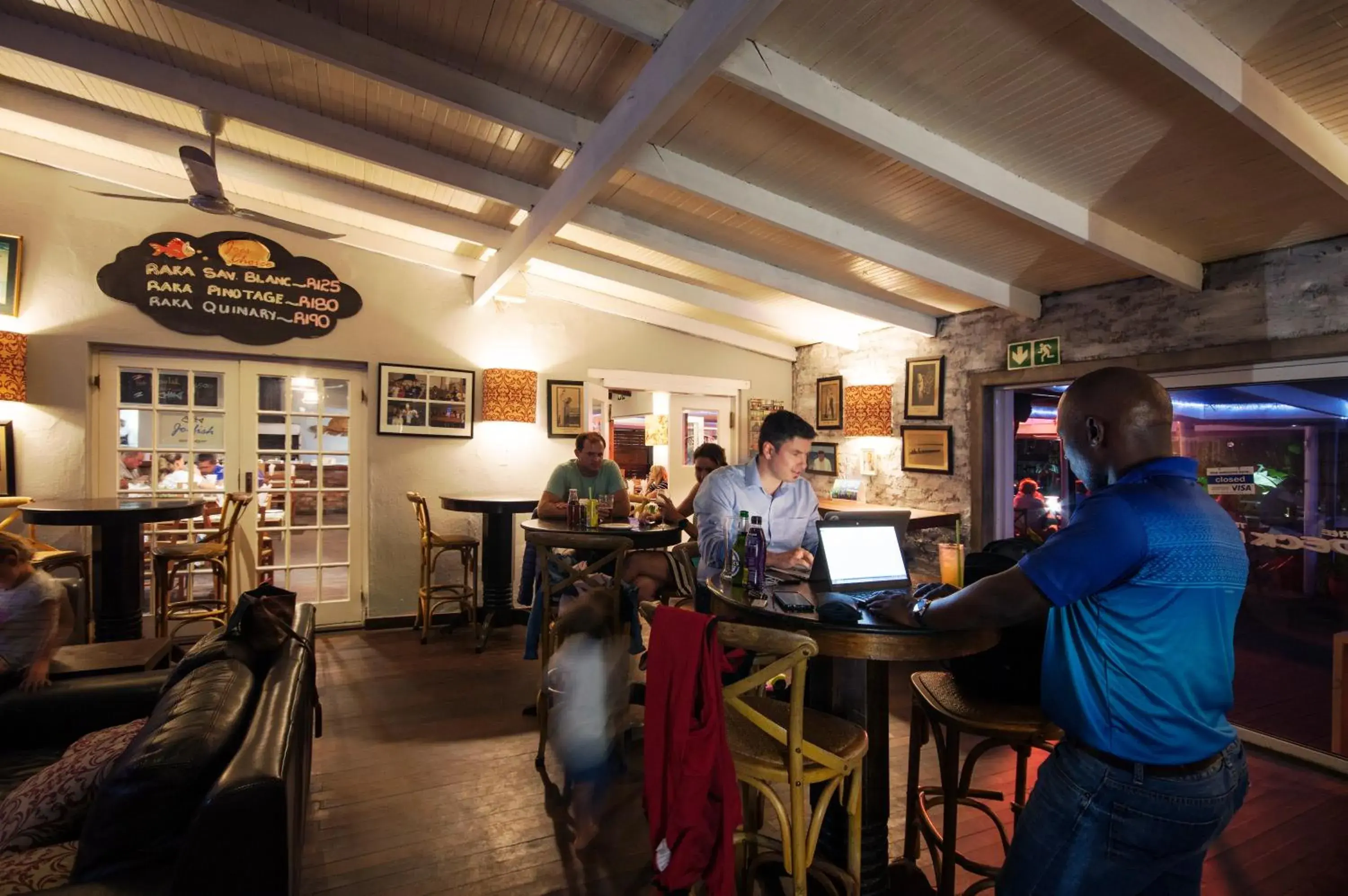 Lounge or bar in Cape St Francis Resort Lounge or bar in Cape St Francis Resort