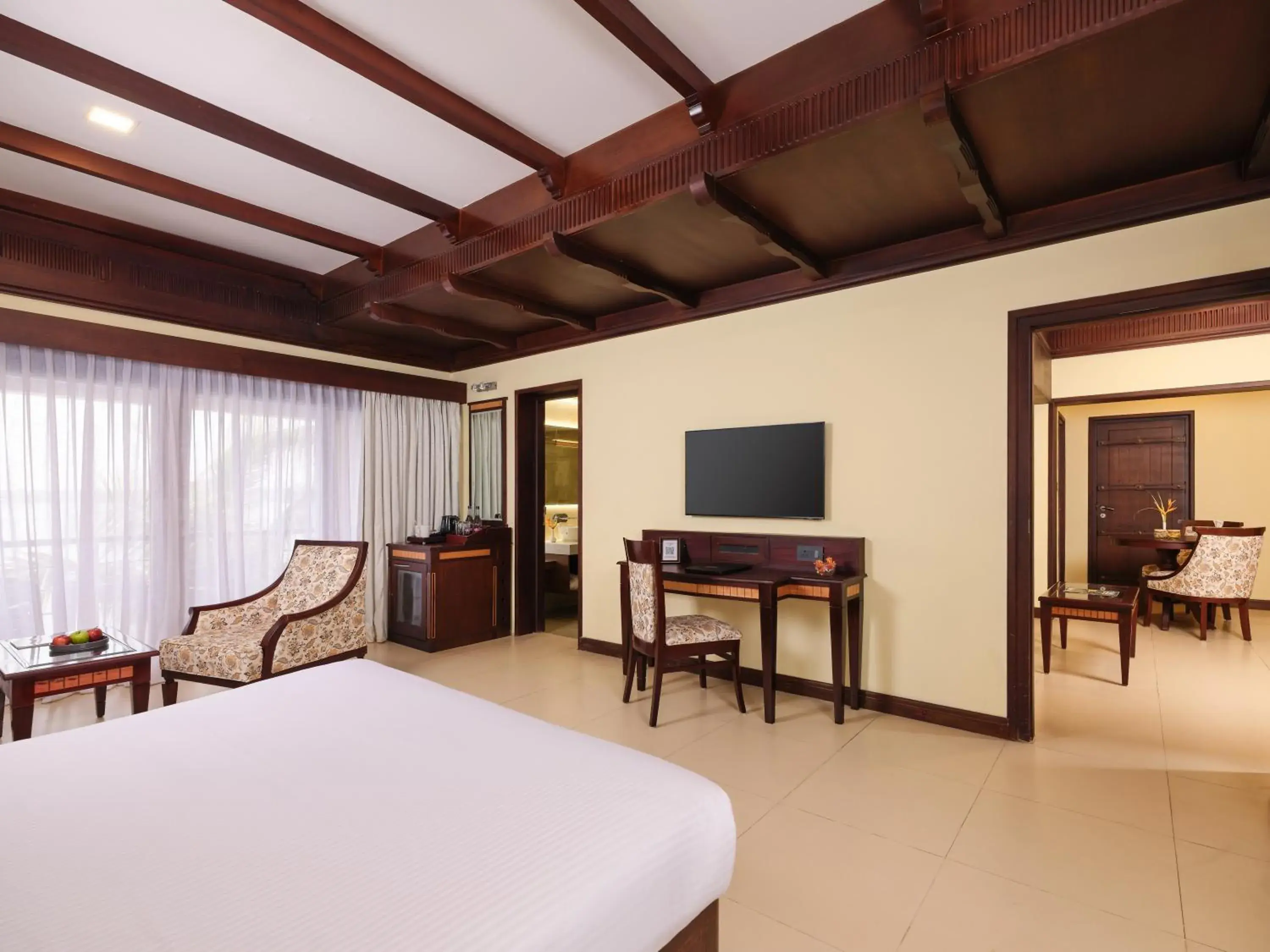 Lake View Suite with Balcony in Sterling Lake Palace Alleppey Lake View Suite with Balcony in Sterling Lake Palace Alleppey