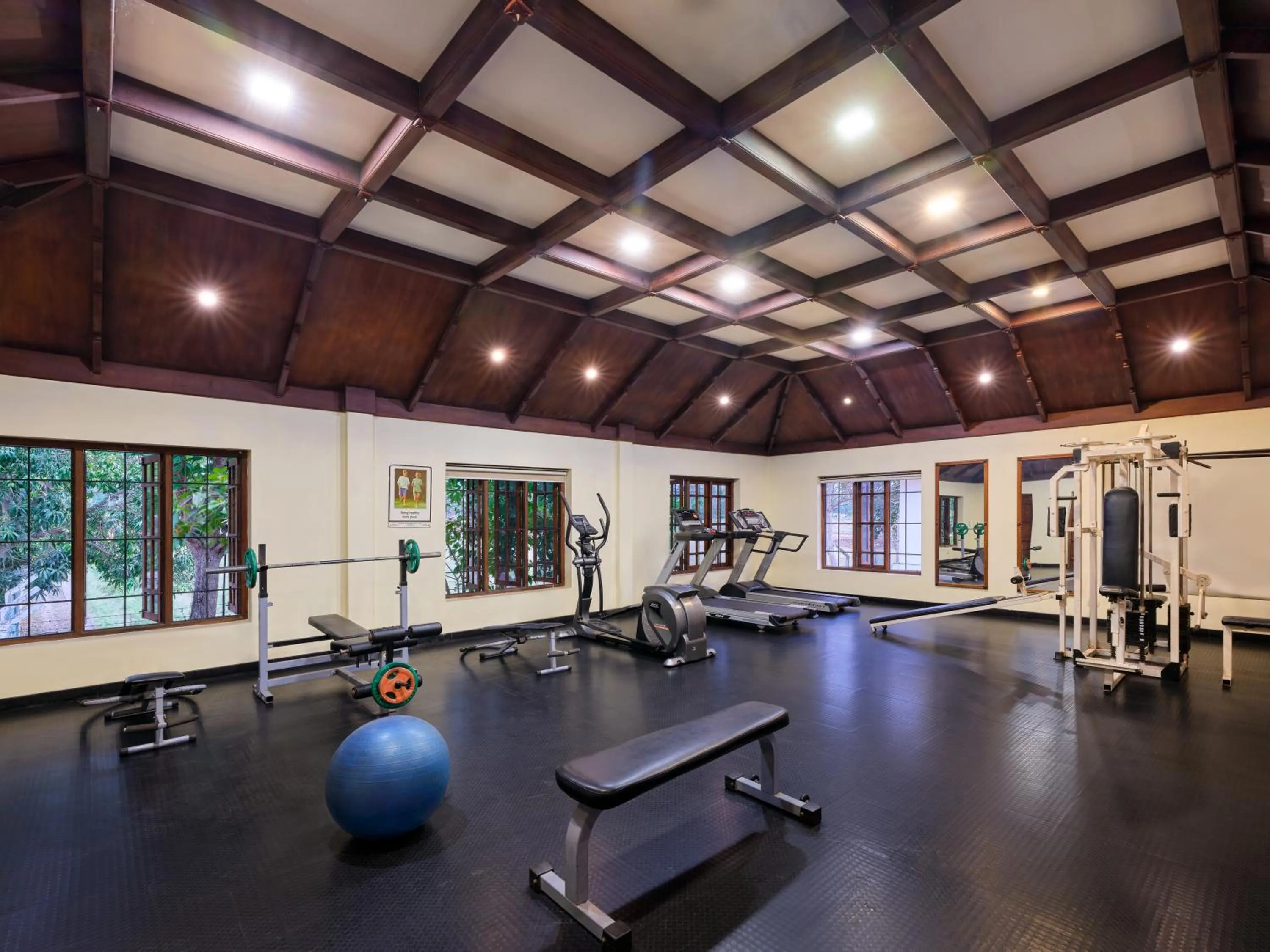 Sterling Lake Palace Alleppey