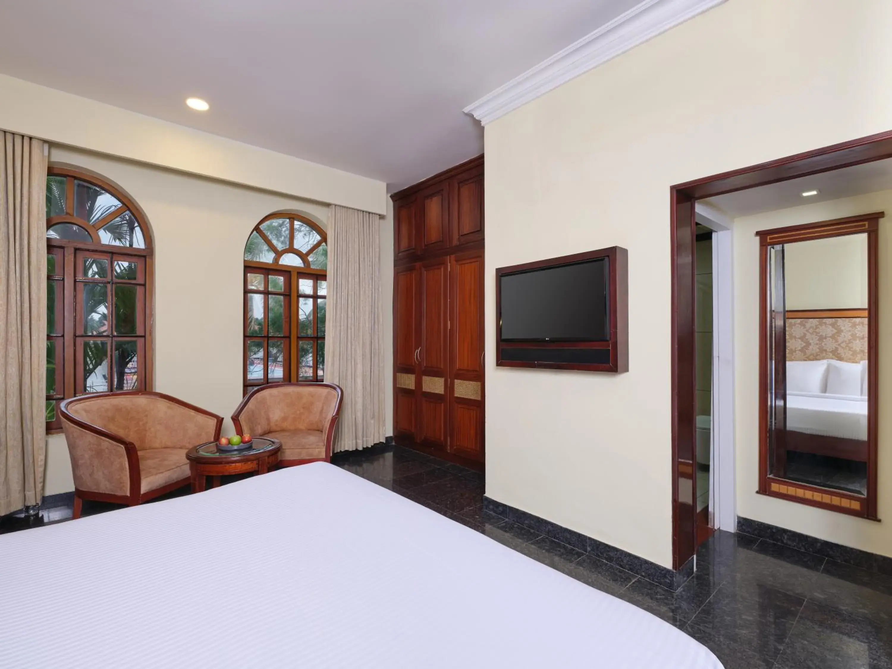 Lake View Premier Room with Balcony in Sterling Lake Palace Alleppey Lake View Premier Room with Balcony in Sterling Lake Palace Alleppey