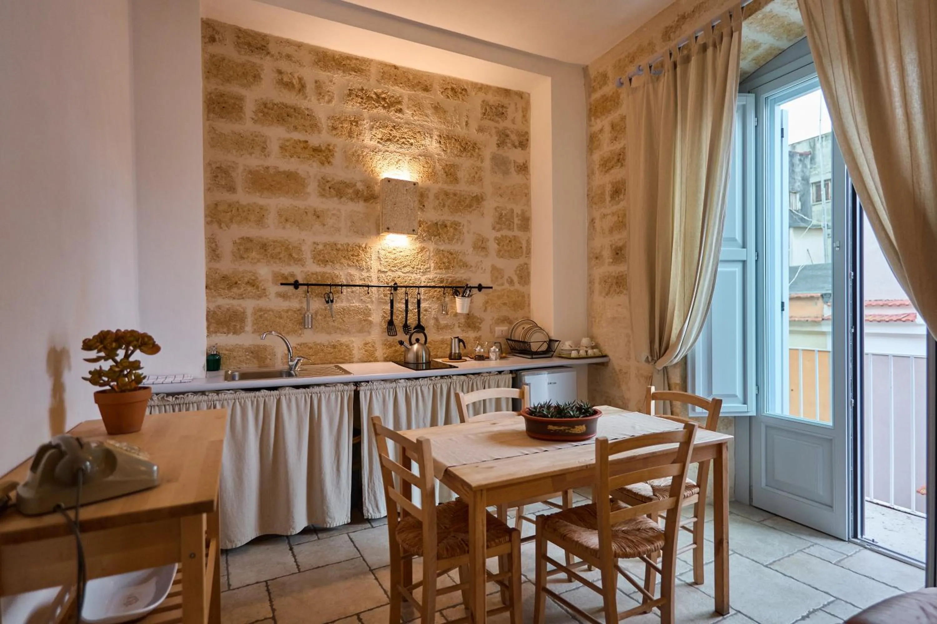 Kitchen or kitchenette in Bed & Breakfast Casa Lopez