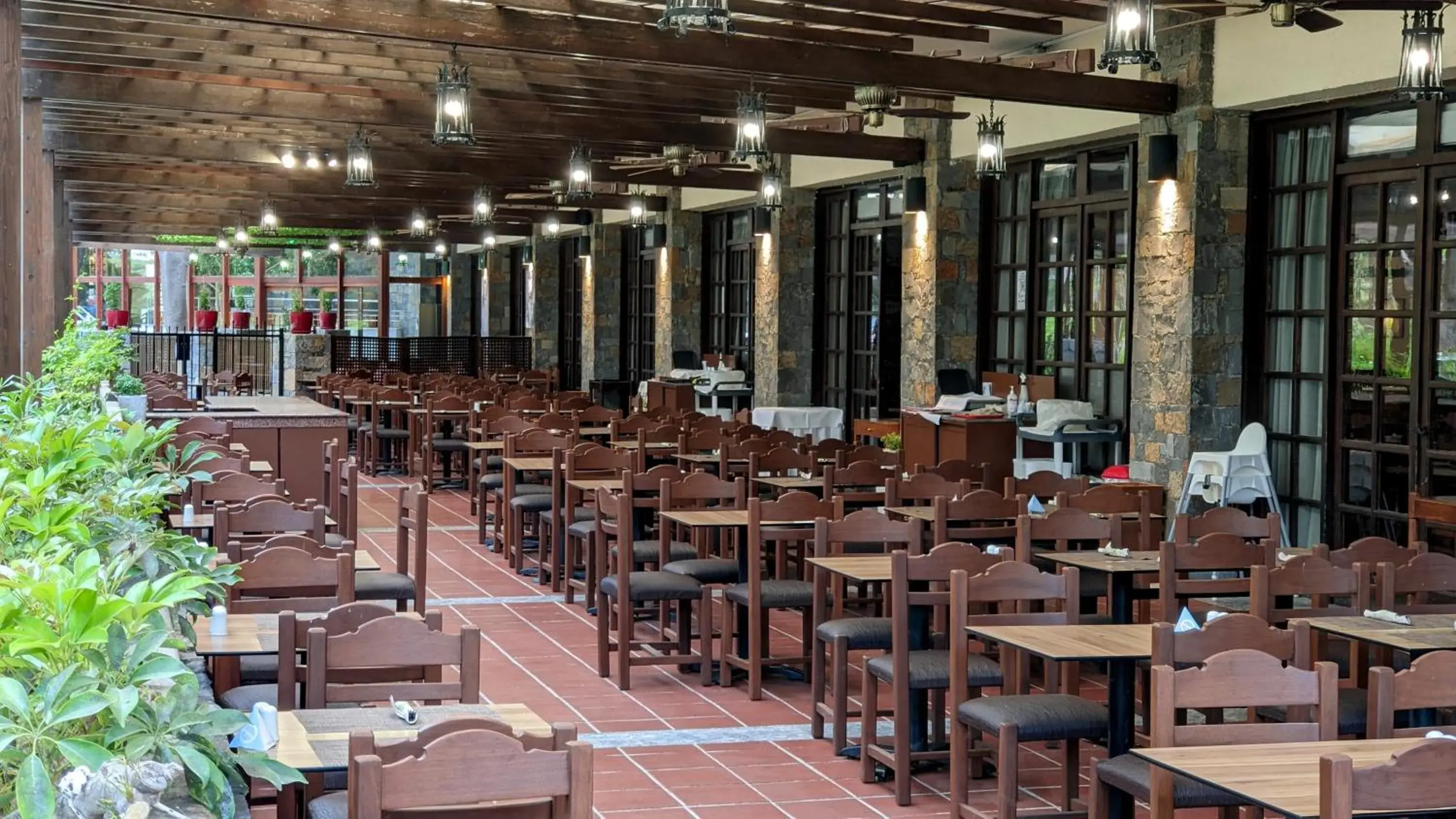 Restaurant/places to eat in Apollonia Beach Resort & Spa Restaurant/places to eat in Apollonia Beach Resort & Spa