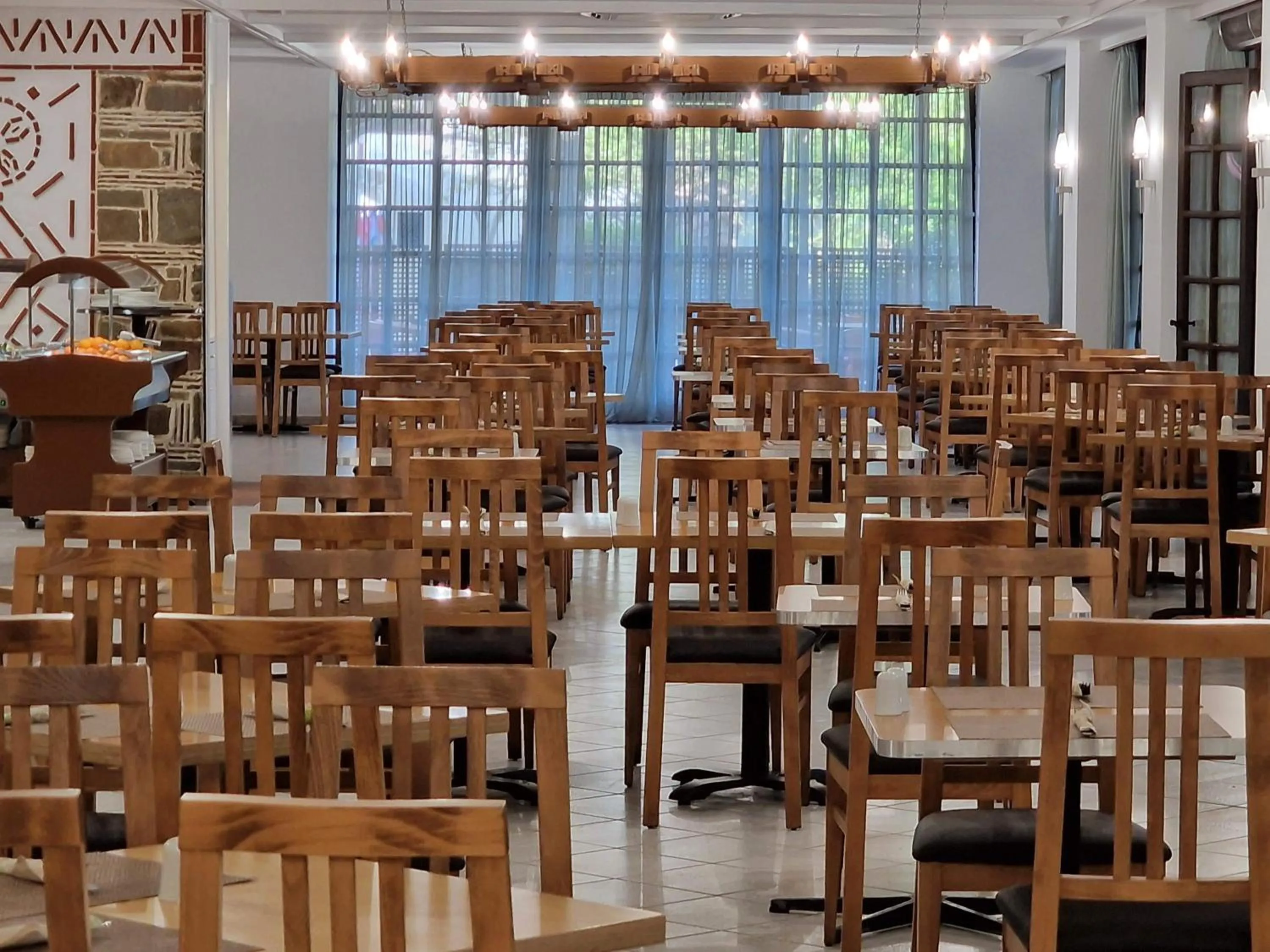 Restaurant/places to eat in Apollonia Beach Resort & Spa