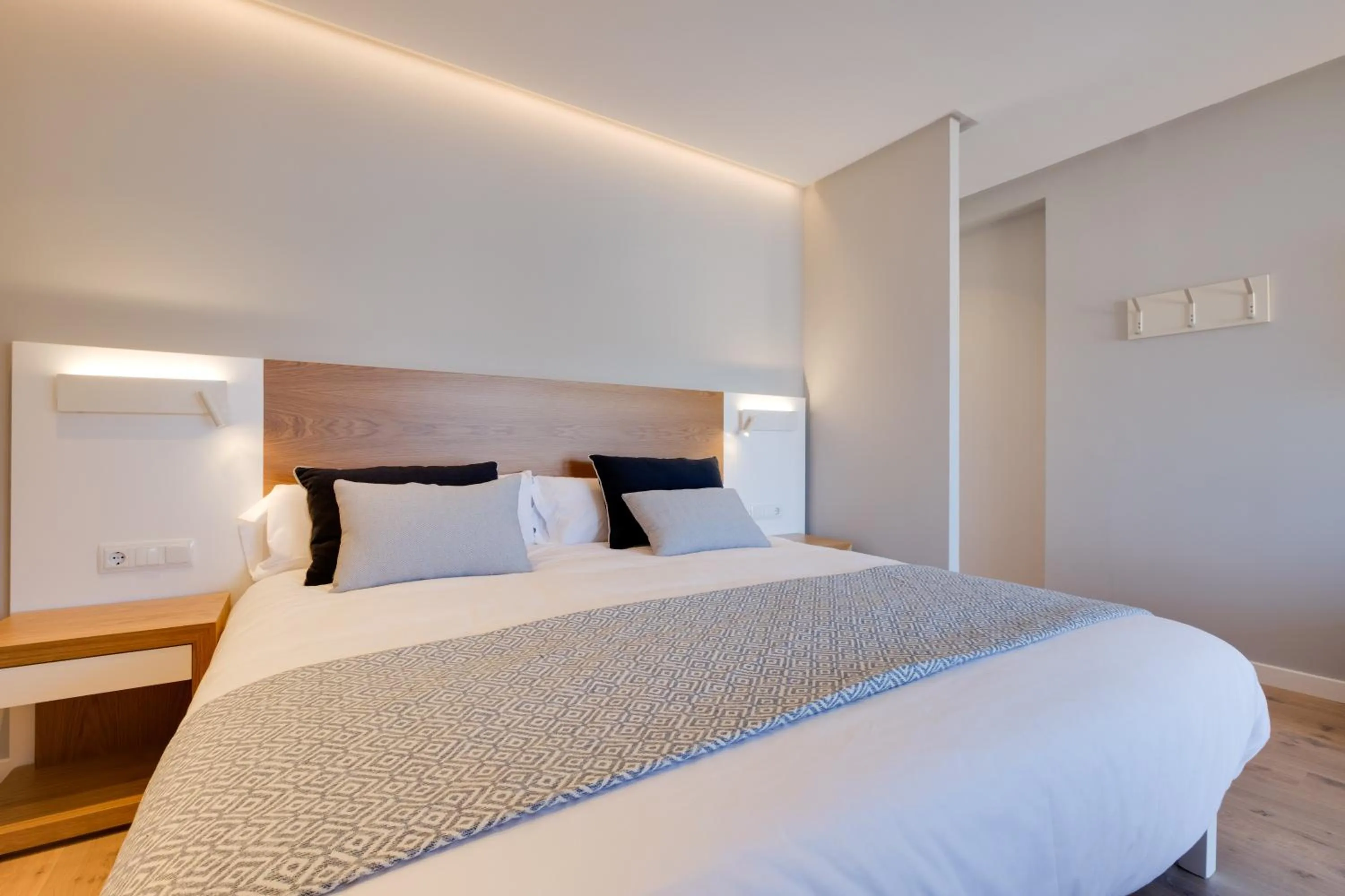 Bedroom, Bed in Hotel Eden Soller