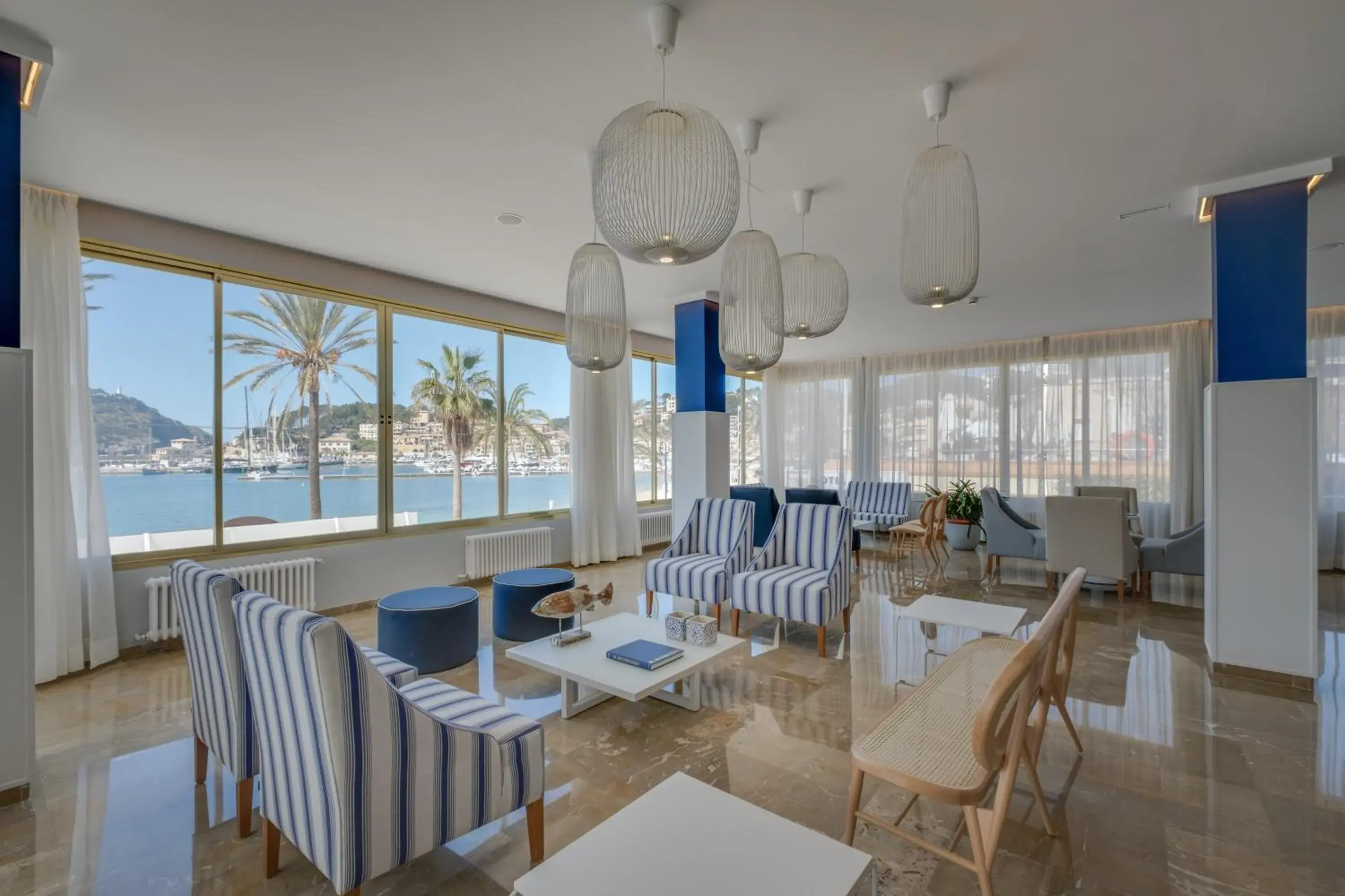 Lounge or bar in Hotel Eden Soller Lounge or bar in Hotel Eden Soller