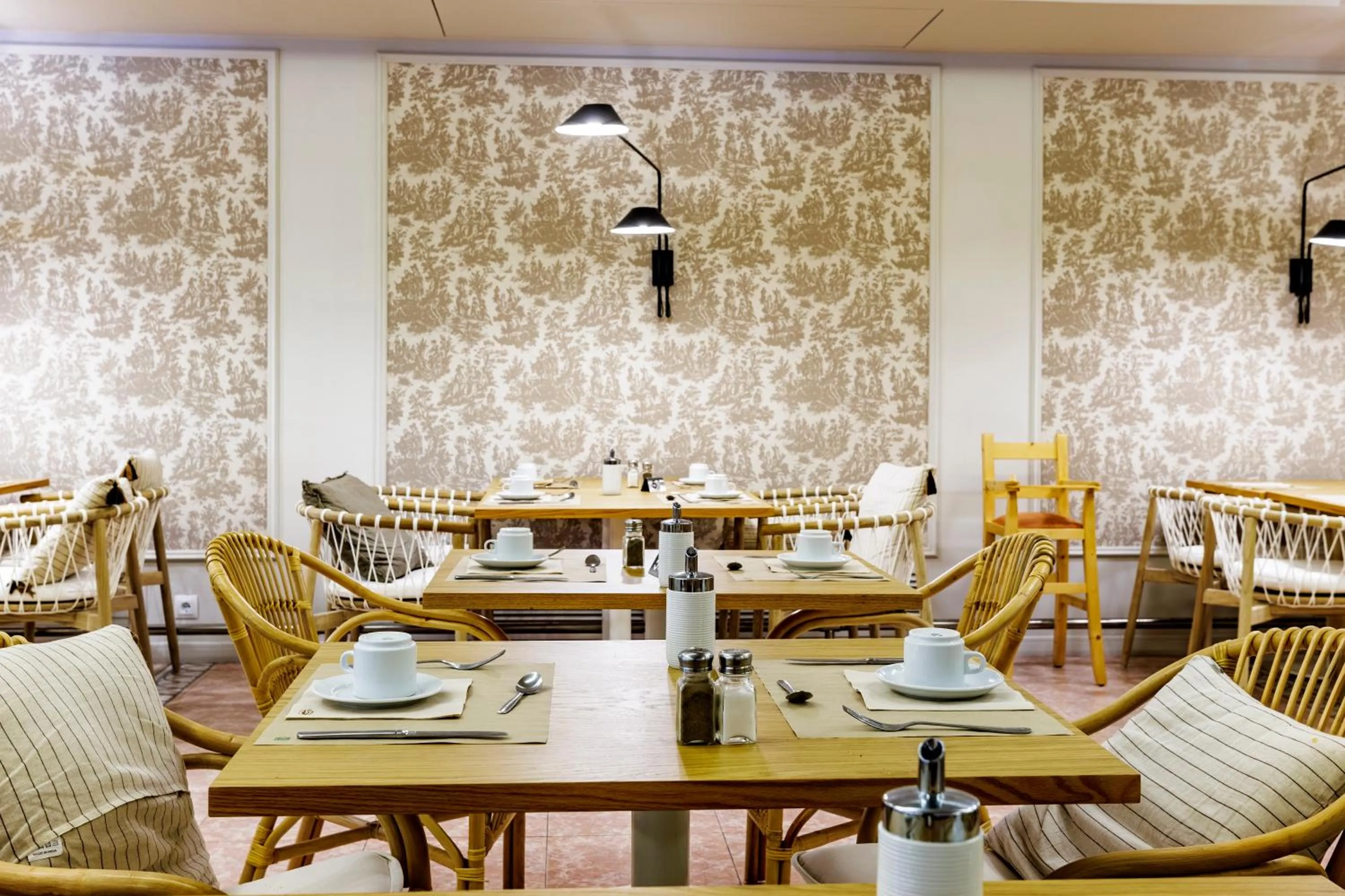 Dining area in Hotel Eden Soller