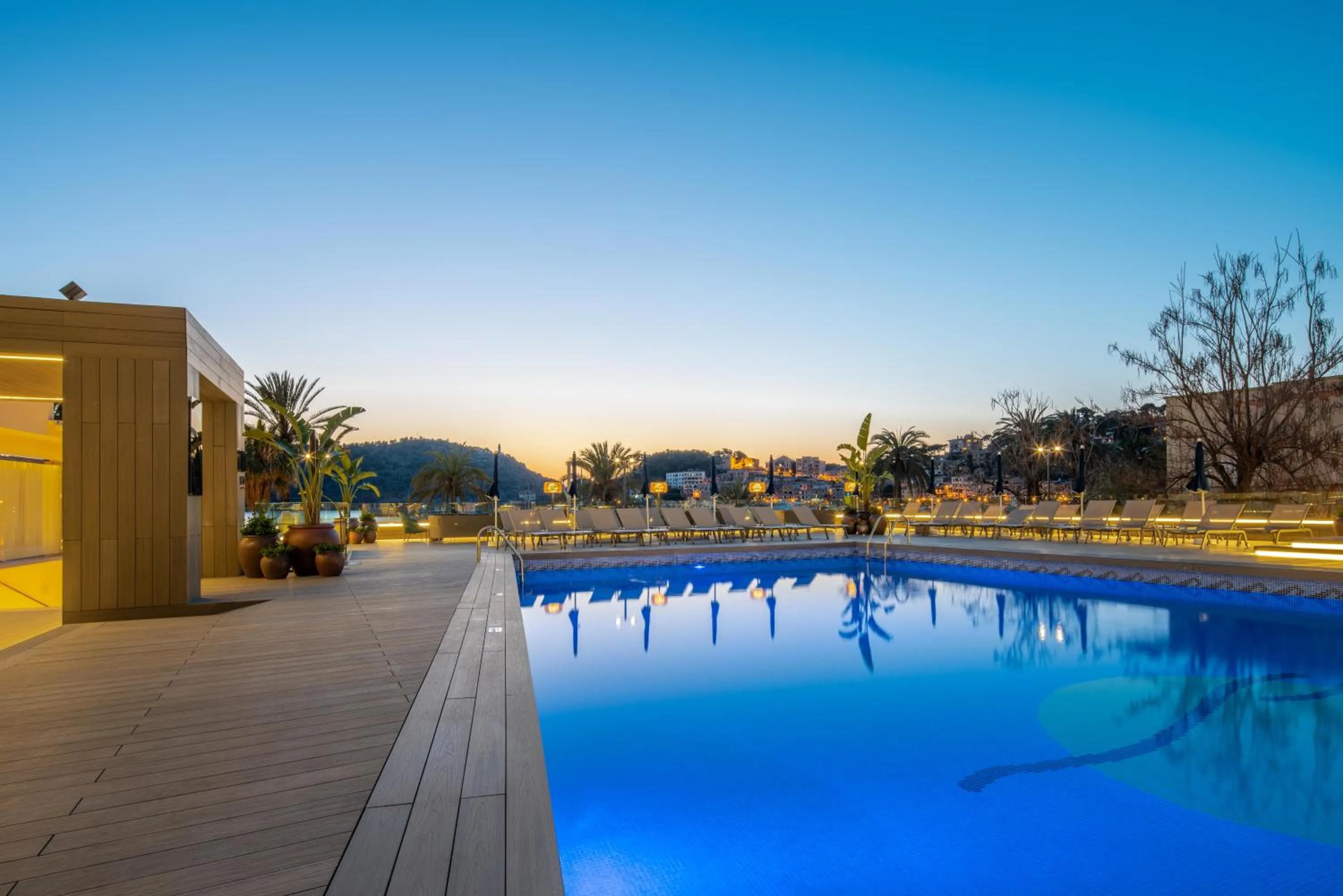 Swimming pool in Hotel Eden Soller
