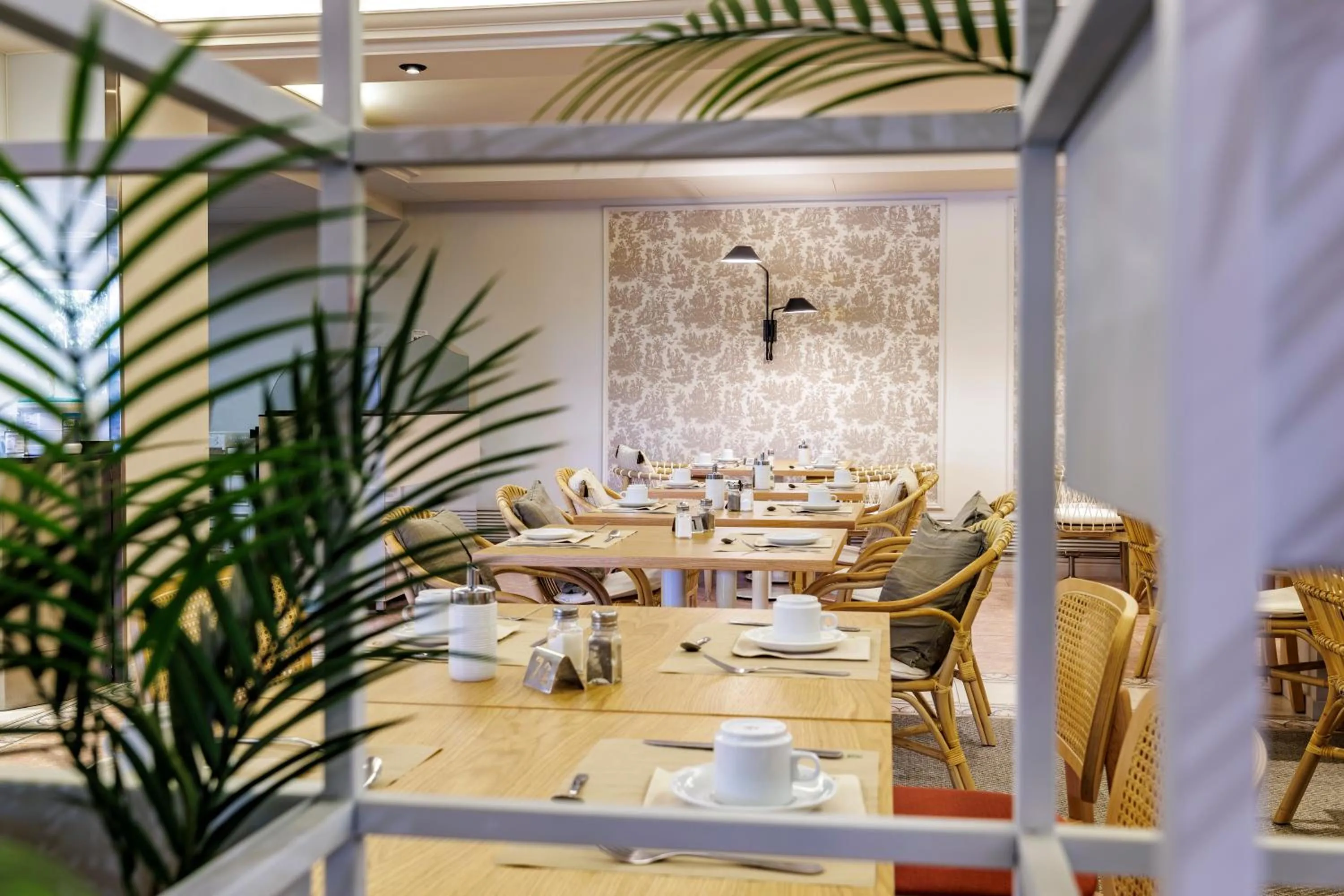 Restaurant/places to eat in Hotel Eden Soller