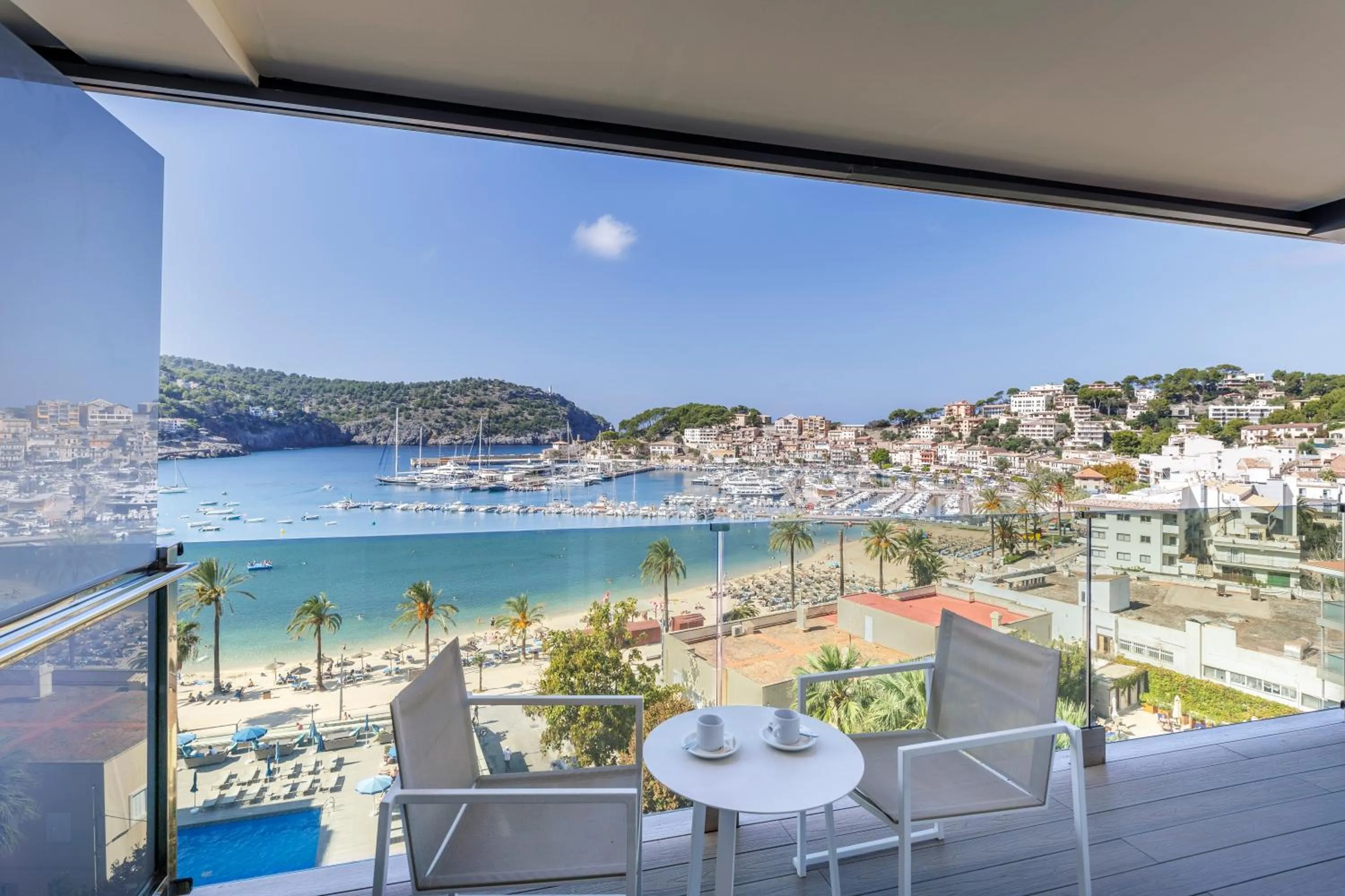 Sea view in Hotel Eden Soller