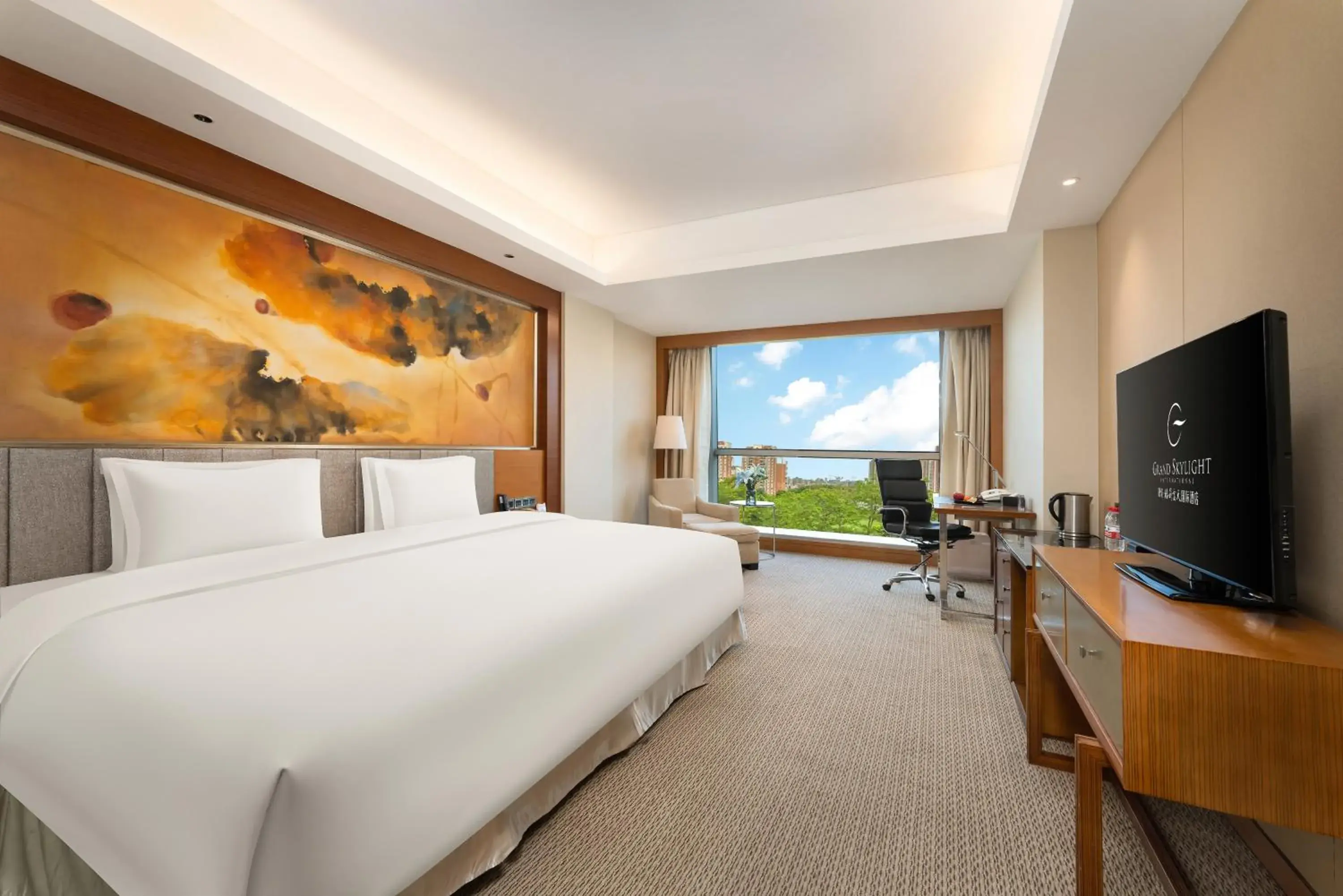 Deluxe Queen Room in Grand Skylight International Hotel Shenzhen Guanlan, Near Metro Station, Huawei, Foxcnn, Shenzhen North Railway Deluxe Queen Room in Grand Skylight International Hotel Shenzhen Guanlan, Near Metro Station, Huawei, Foxcnn, Shenzhen North Railway