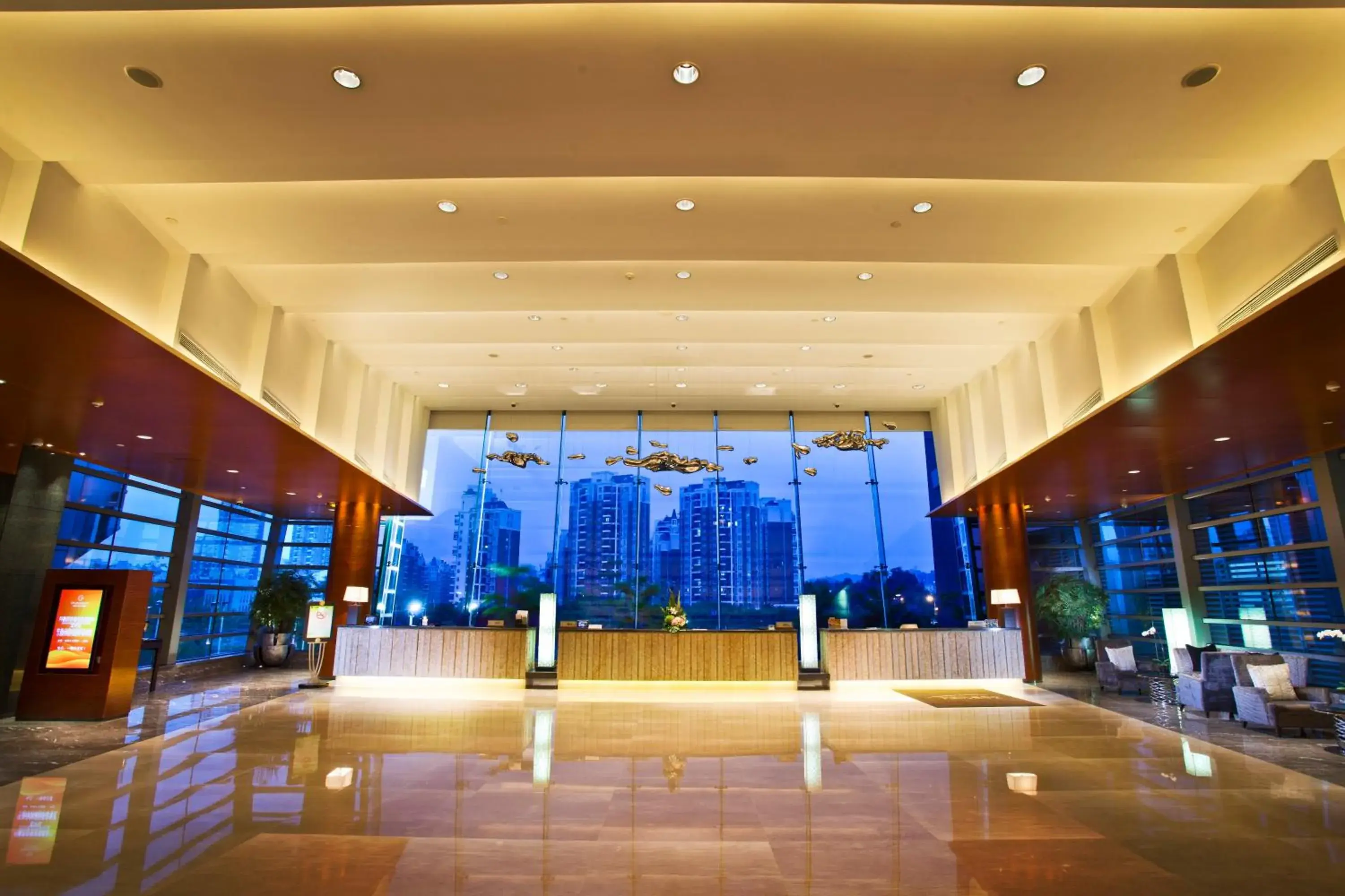 Lobby or reception in Grand Skylight International Hotel Guanlan