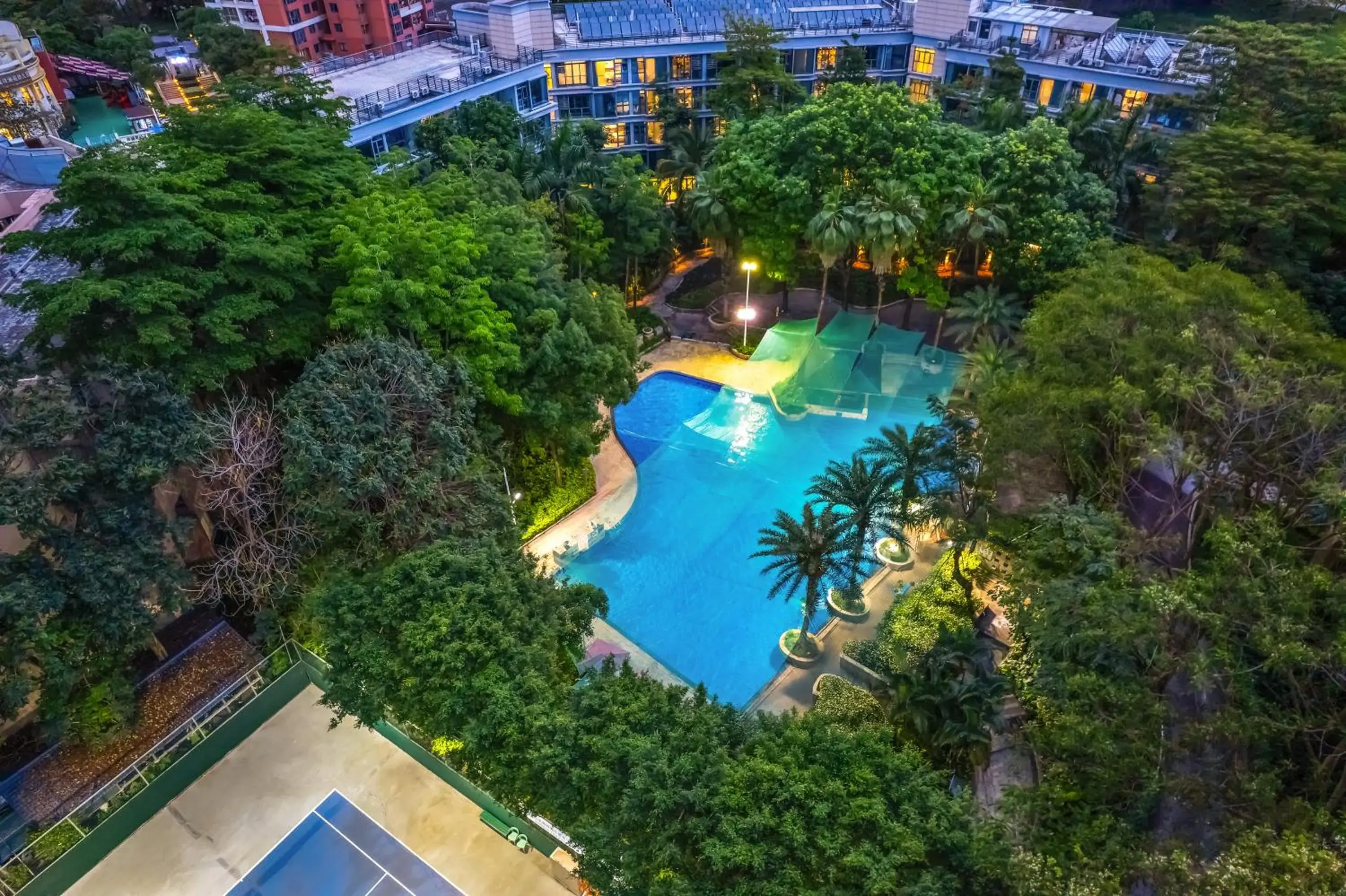 Swimming pool in Grand Skylight International Hotel Shenzhen Guanlan, Near Metro Station, Huawei, Foxcnn, Shenzhen North Railway Swimming pool in Grand Skylight International Hotel Shenzhen Guanlan, Near Metro Station, Huawei, Foxcnn, Shenzhen North Railway