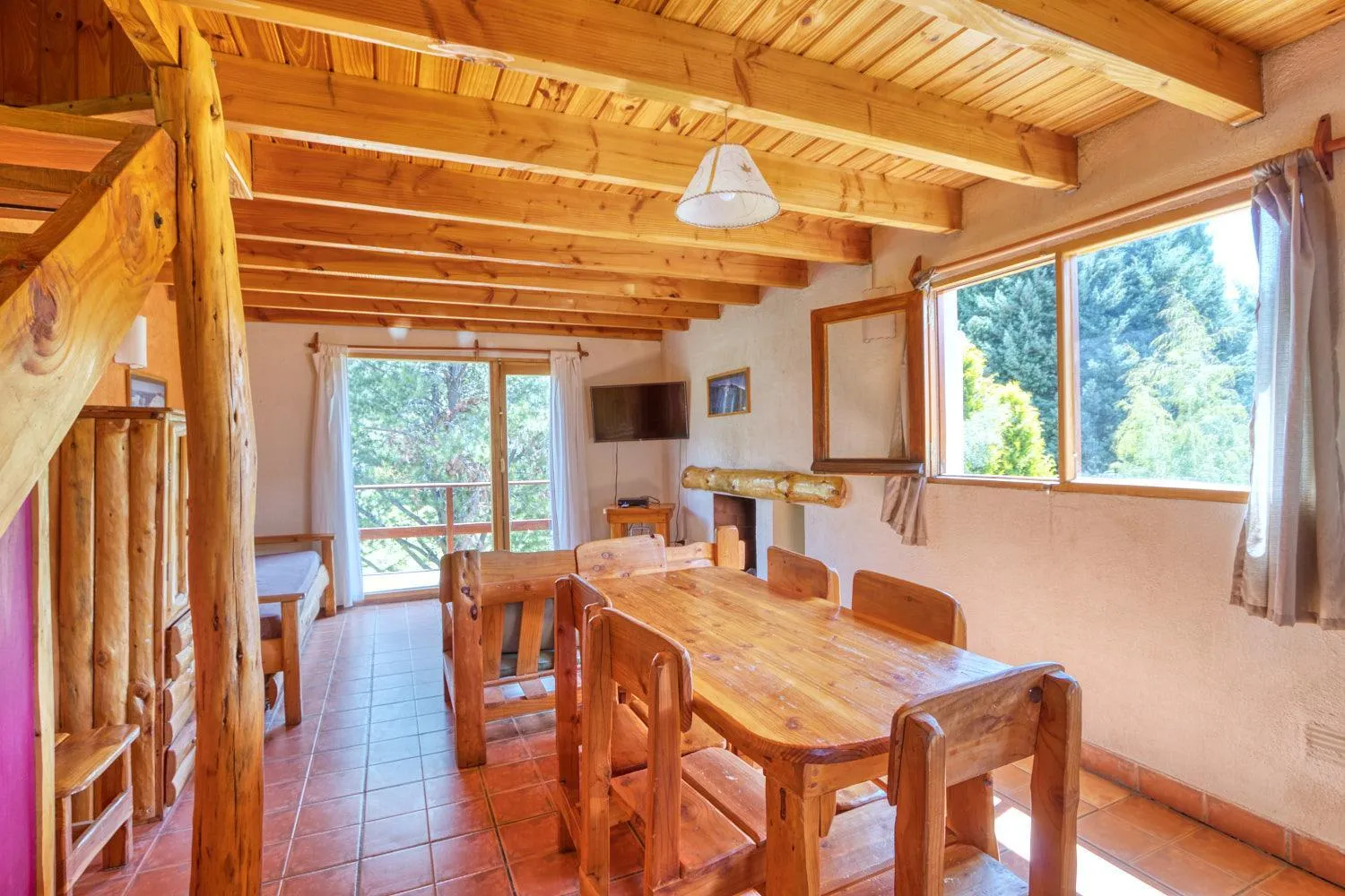 Dining area in Punto Bariloche