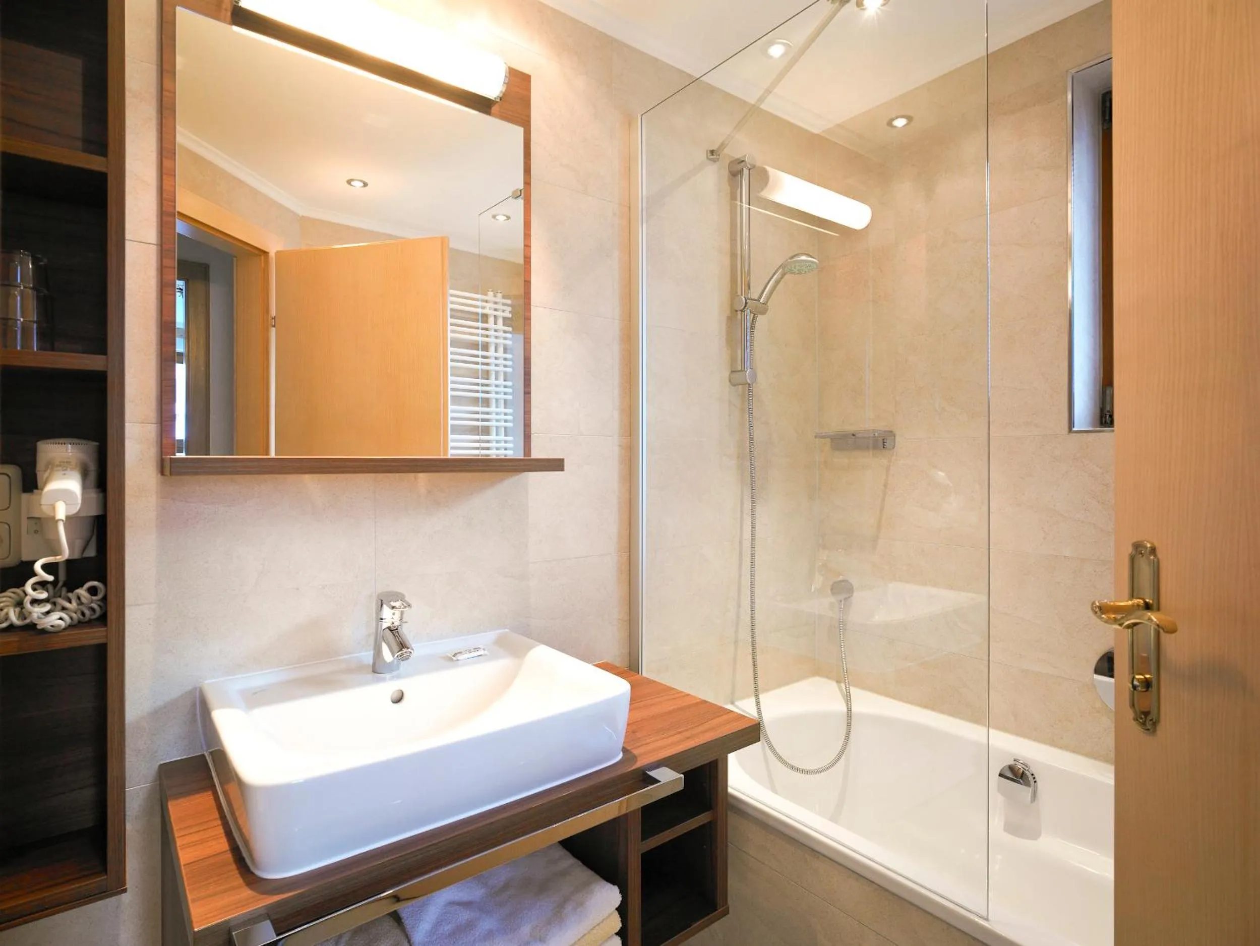 Bathroom in Aparthotel Acksteiner