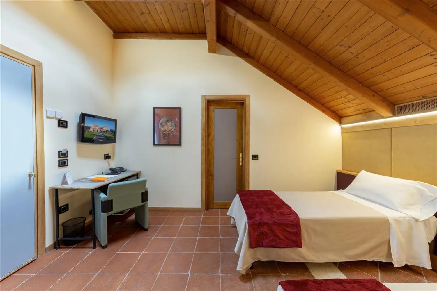 Photo of the whole room, Bed in Villa Signorini Hotel