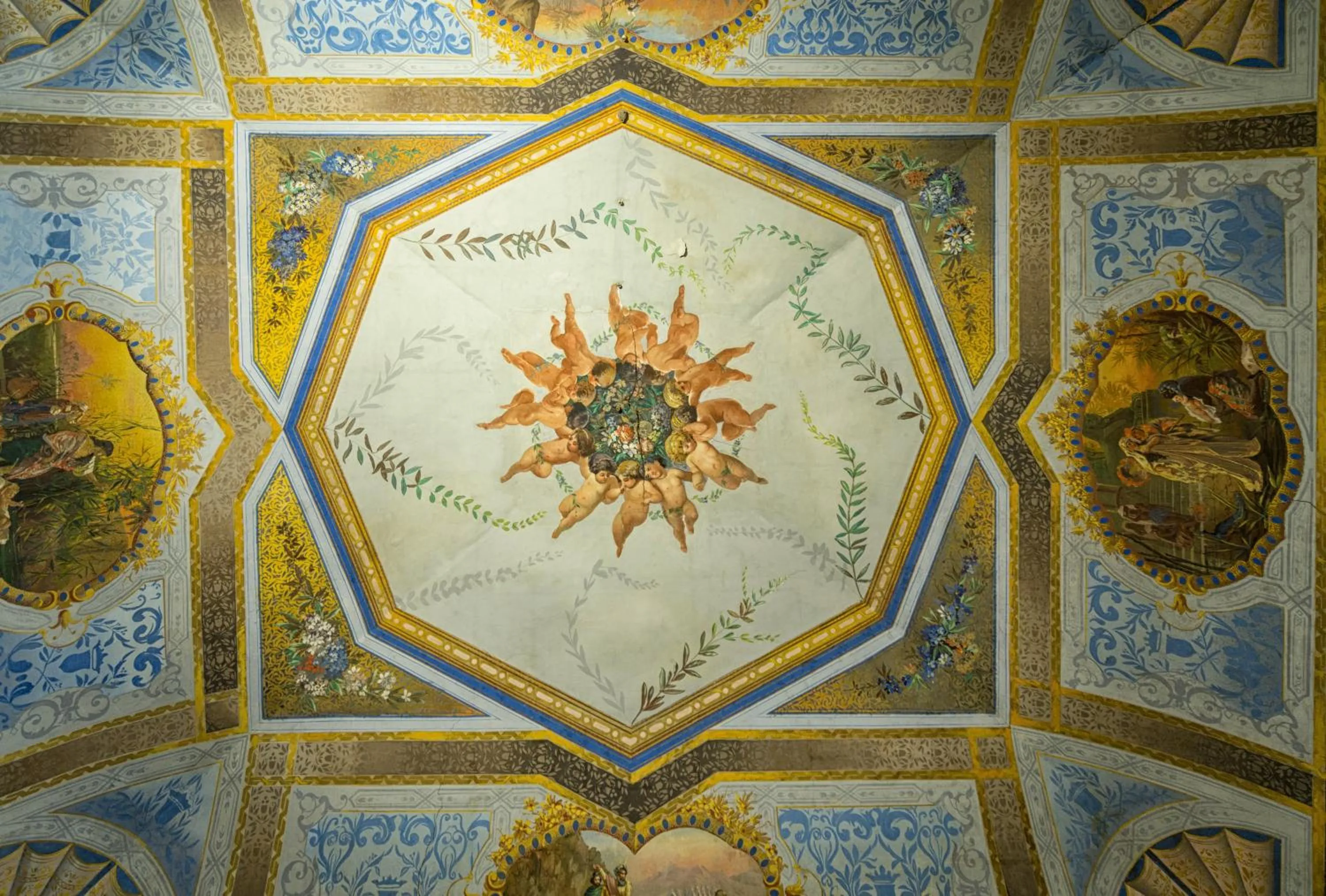 Decorative detail in Villa Signorini Hotel