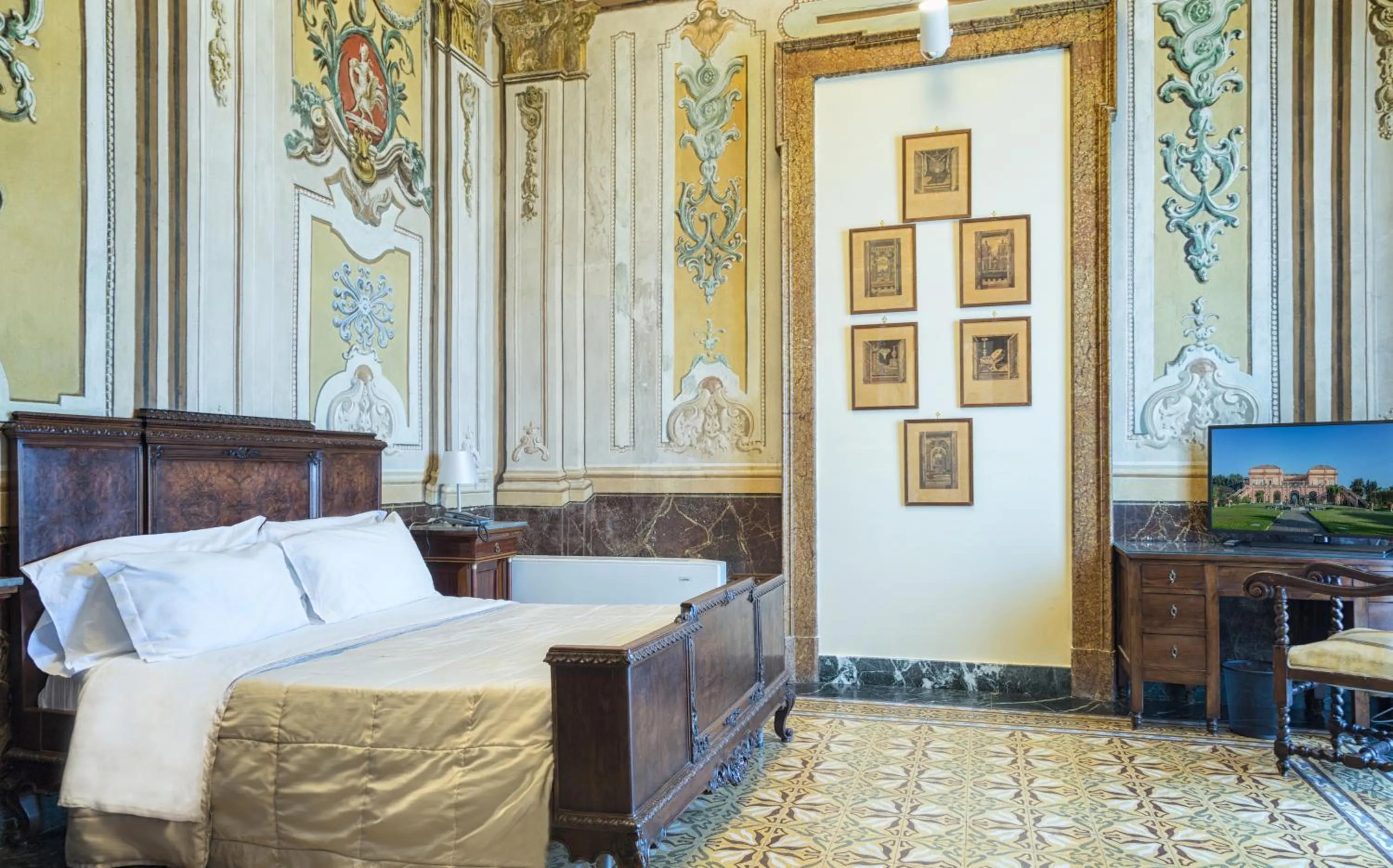 Bedroom, Bed in Villa Signorini Hotel
