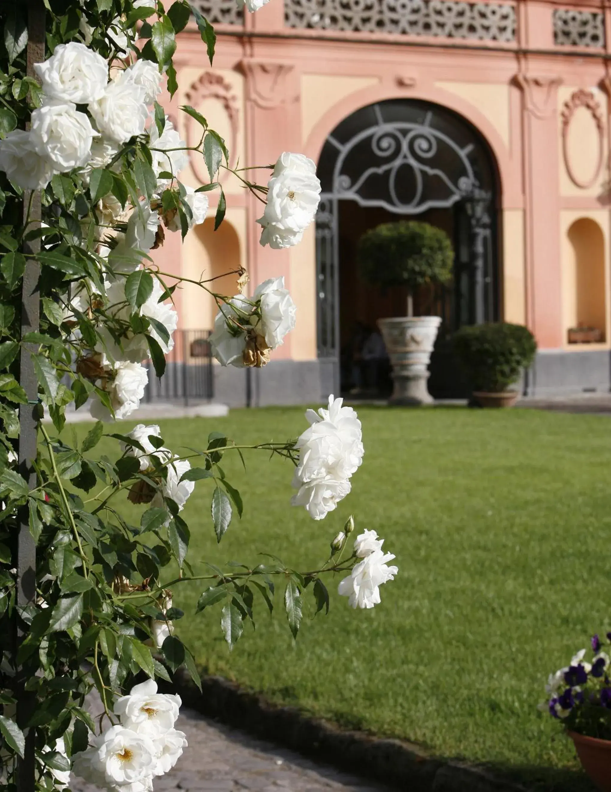 Property building in Villa Signorini Hotel Property building in Villa Signorini Hotel