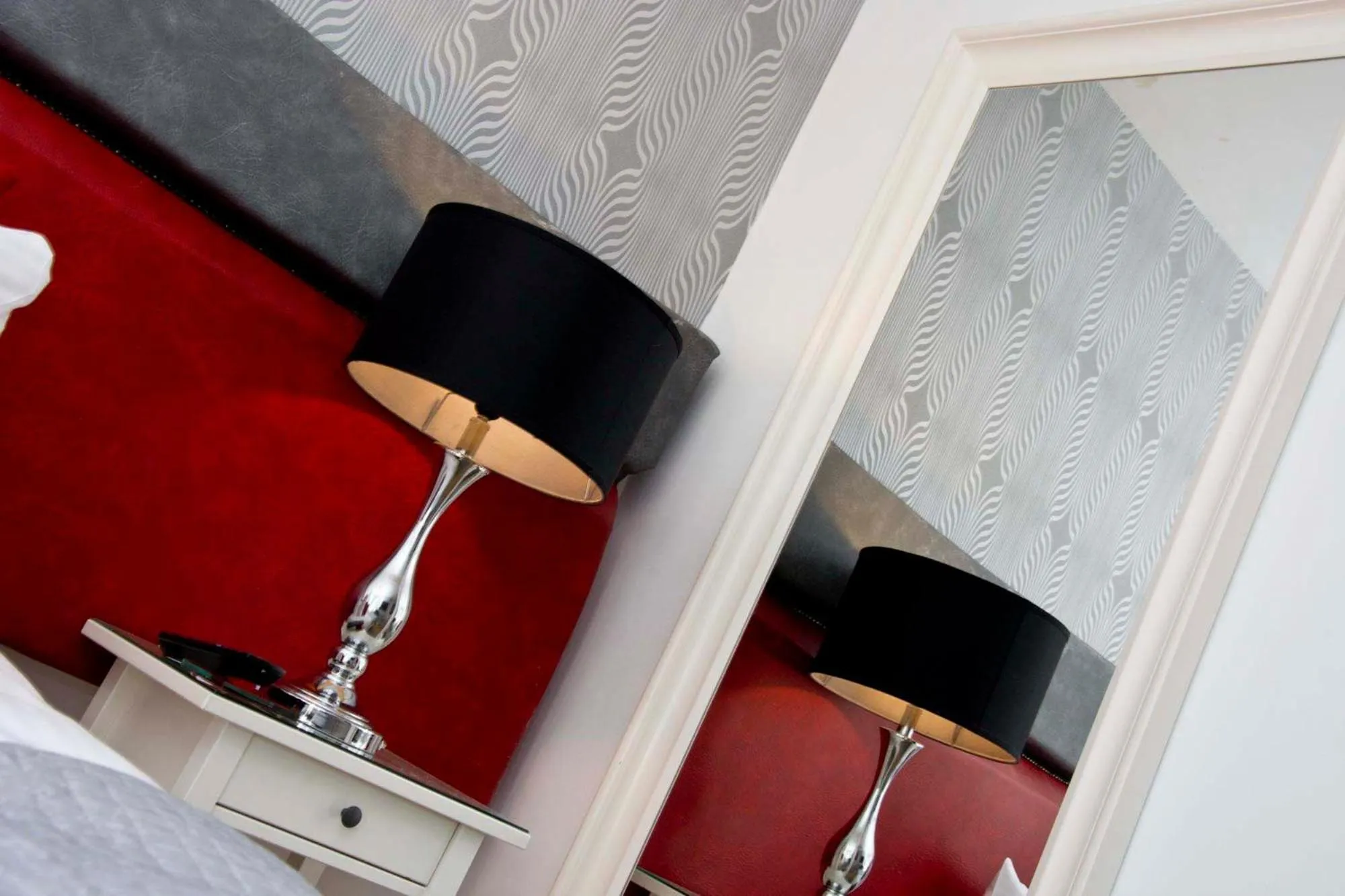 Decorative detail in The Leicester