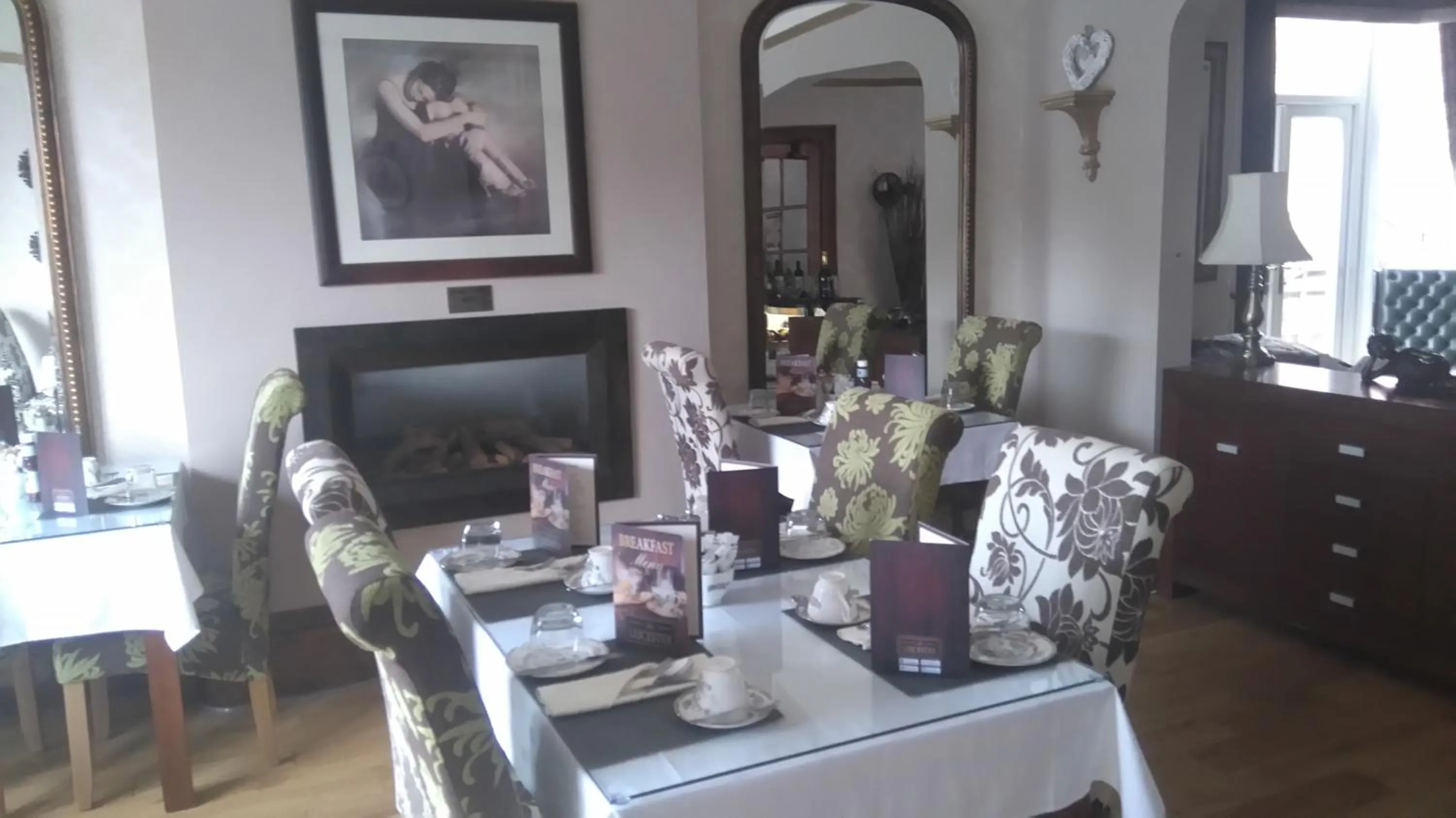 Restaurant/places to eat in The Leicester