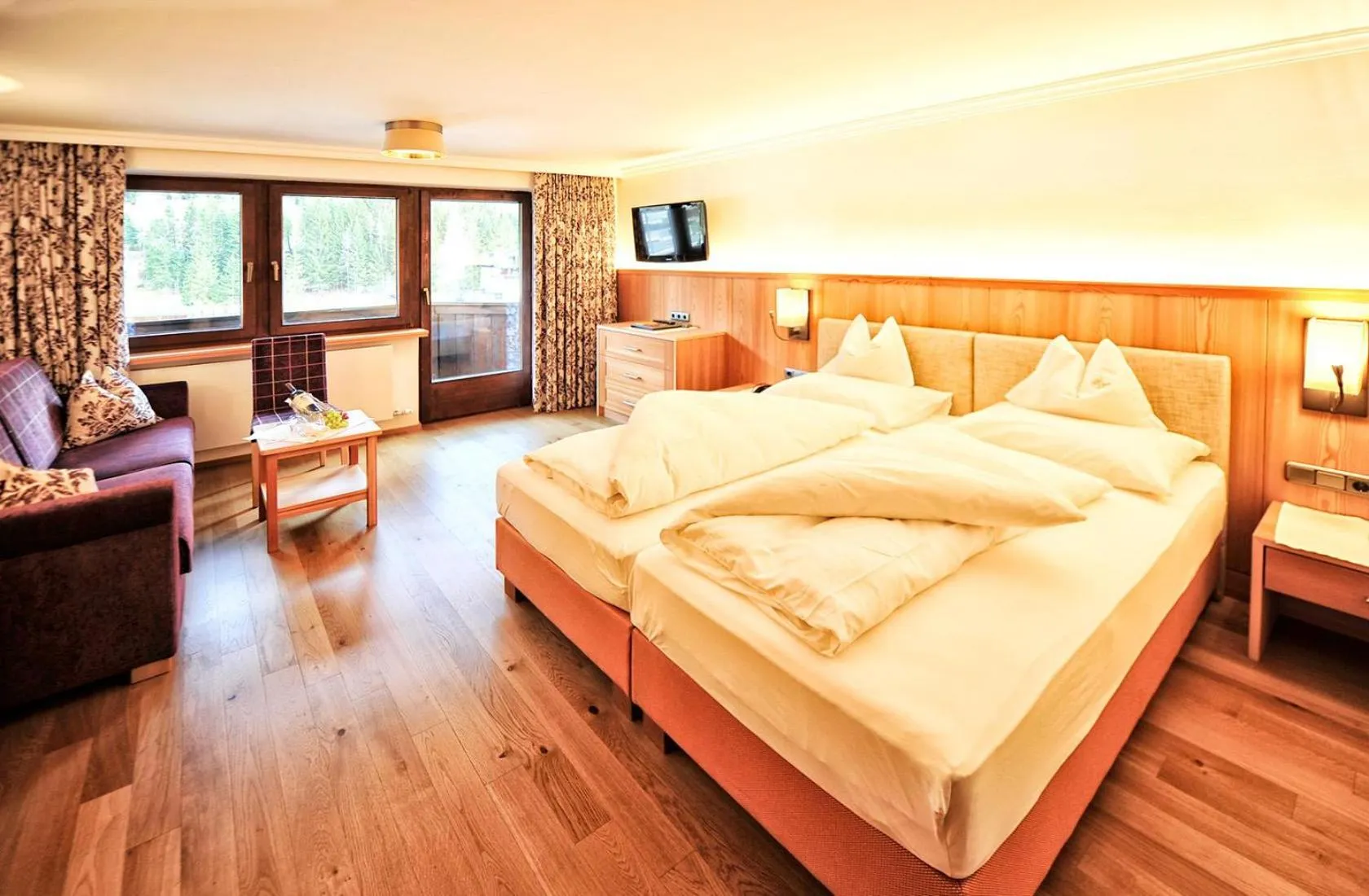 Bed in Heart Hotel Arlberg