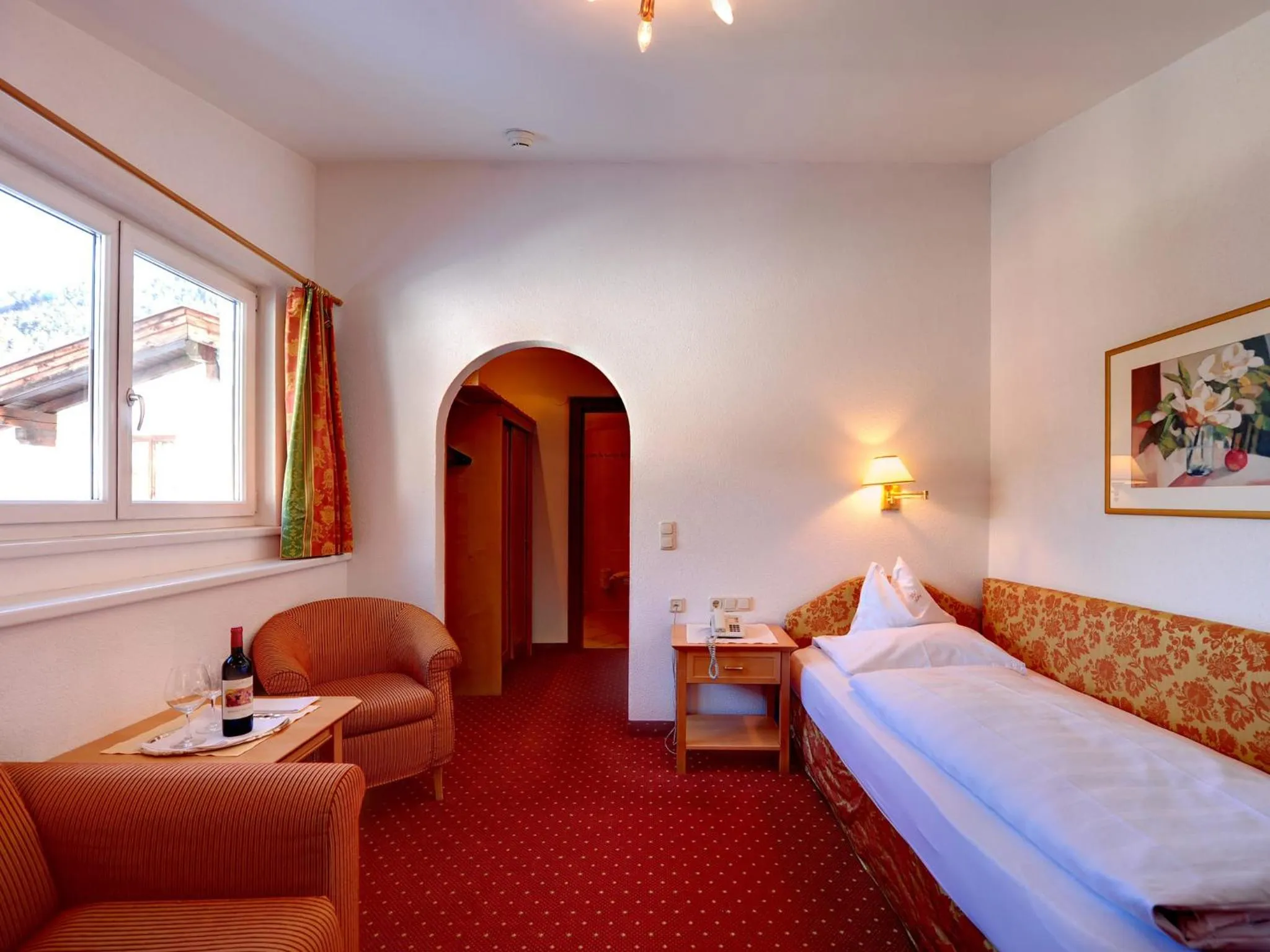 Photo of the whole room, Bed in Heart Hotel Arlberg