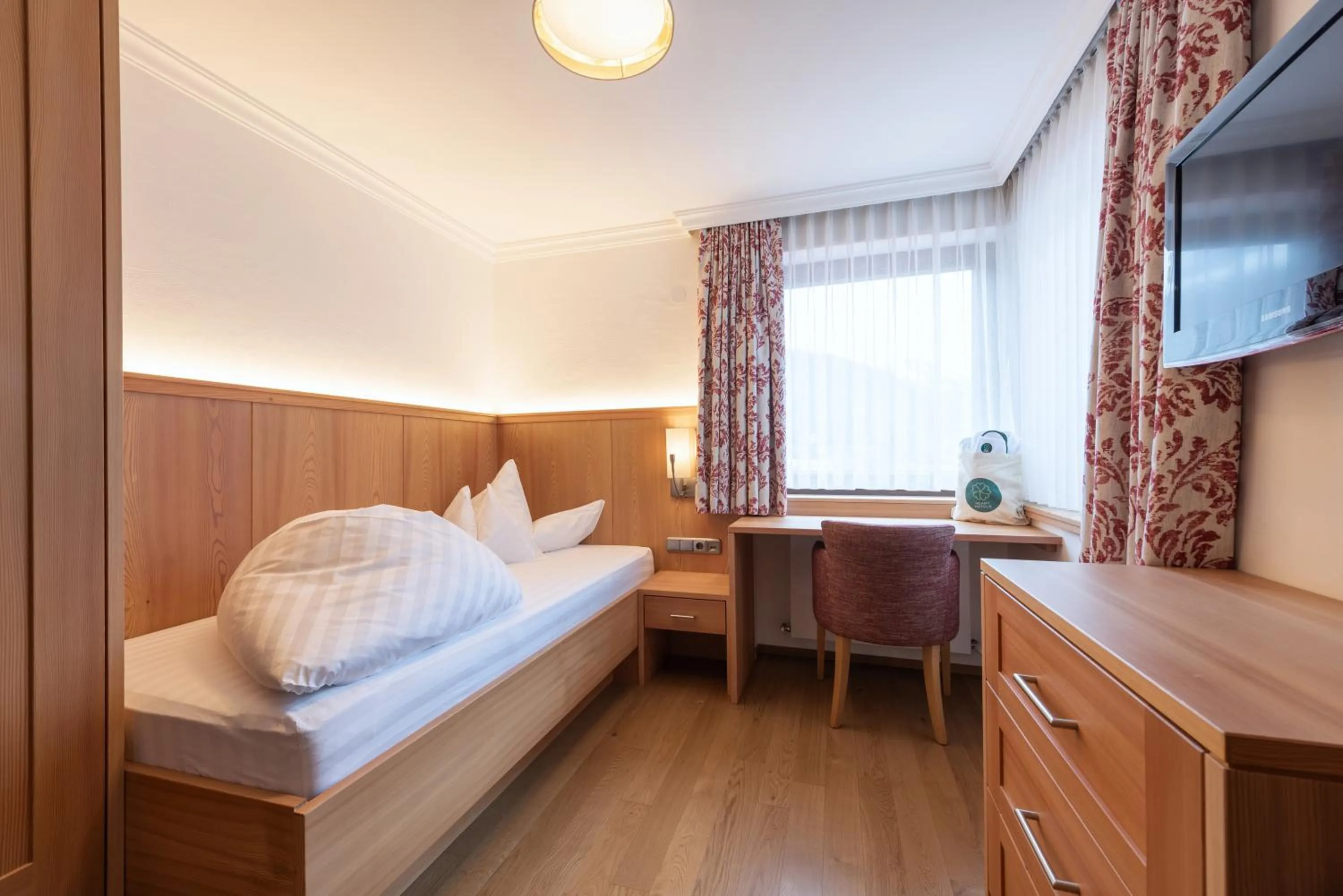 Bed in Heart Hotel Arlberg