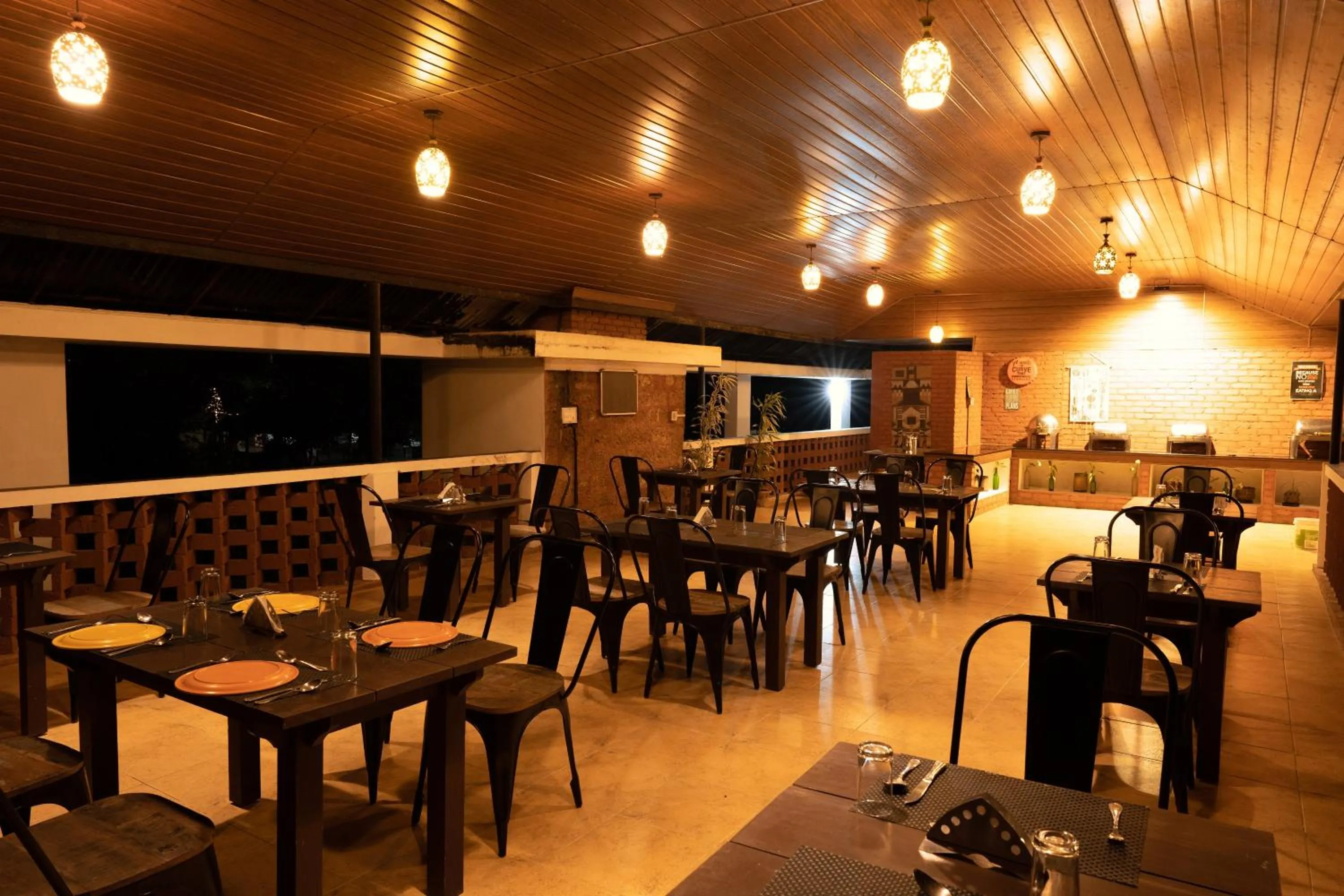 Breakfast in Falling Waters Munnar