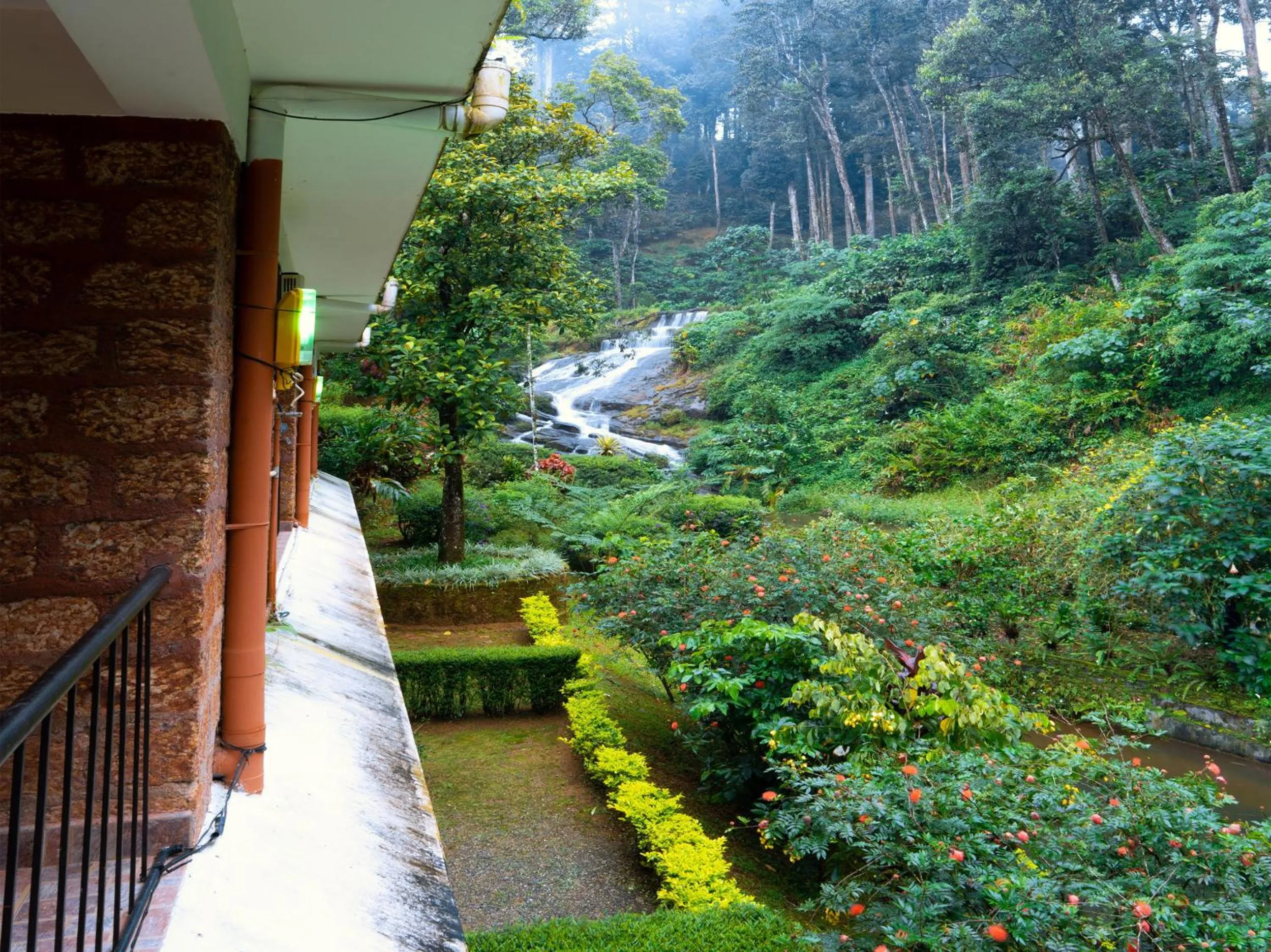 Natural landscape in Falling Waters Munnar
