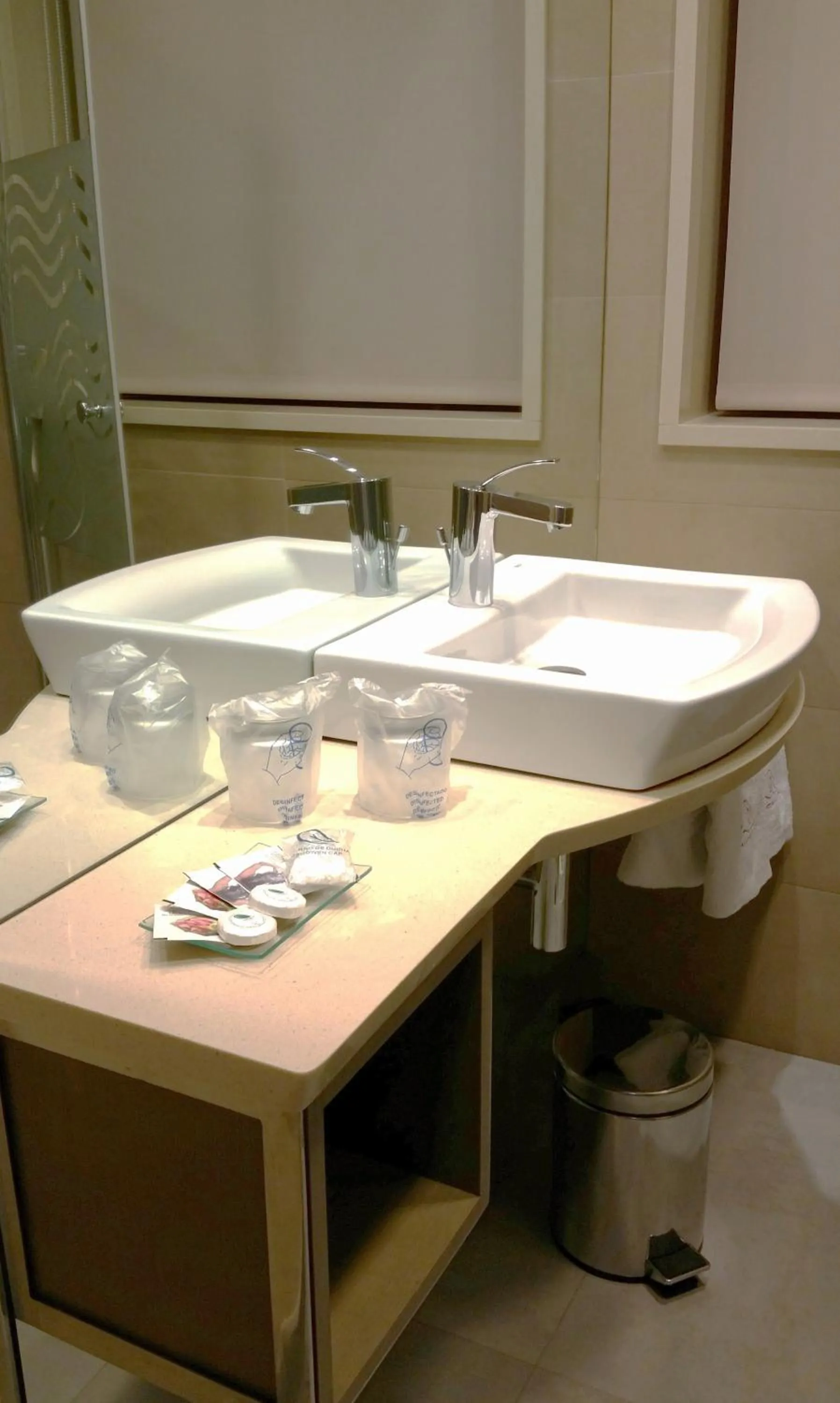 Bathroom in Isla Nova Hotel