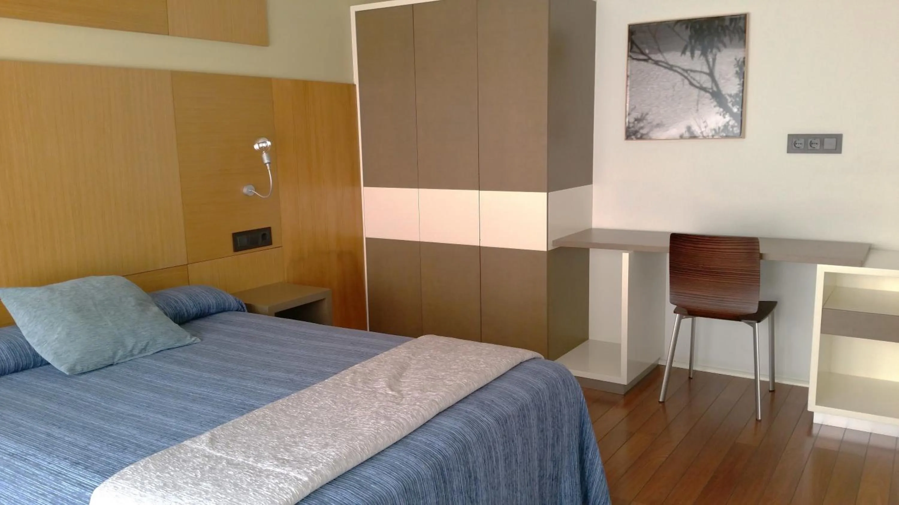 Photo of the whole room, Bed in Isla Nova Hotel