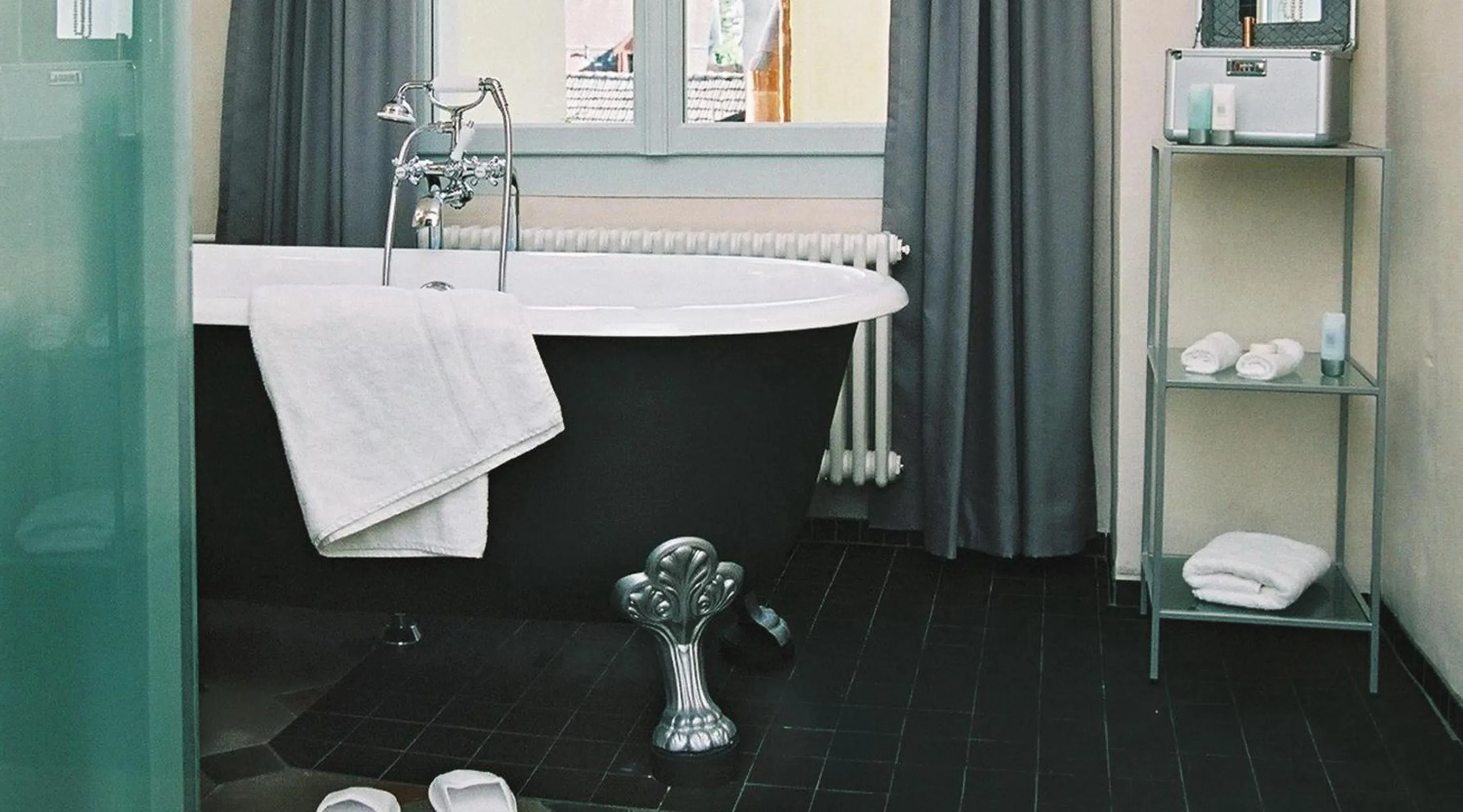 Hotel Le Lion - Self Check-in