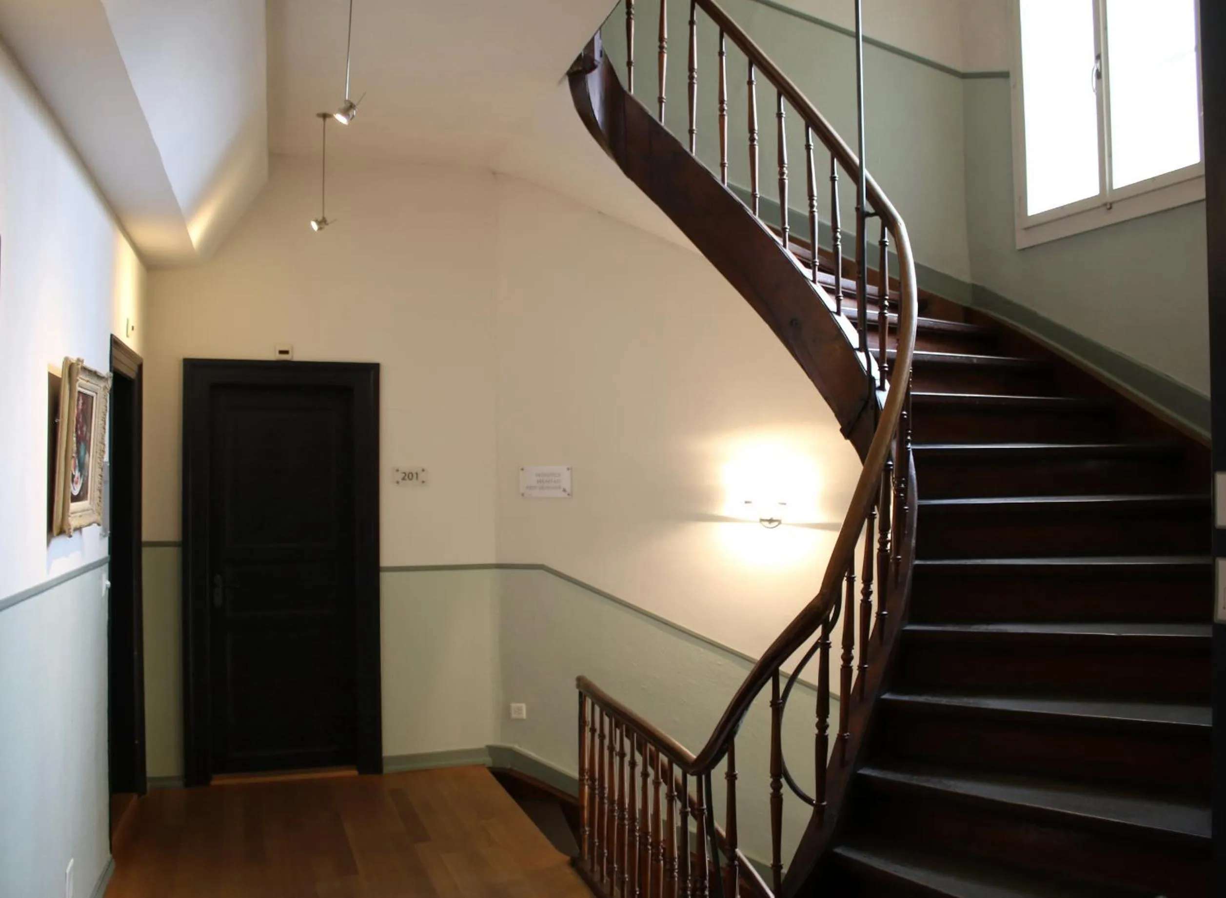 Hotel Le Lion - Self Check-in