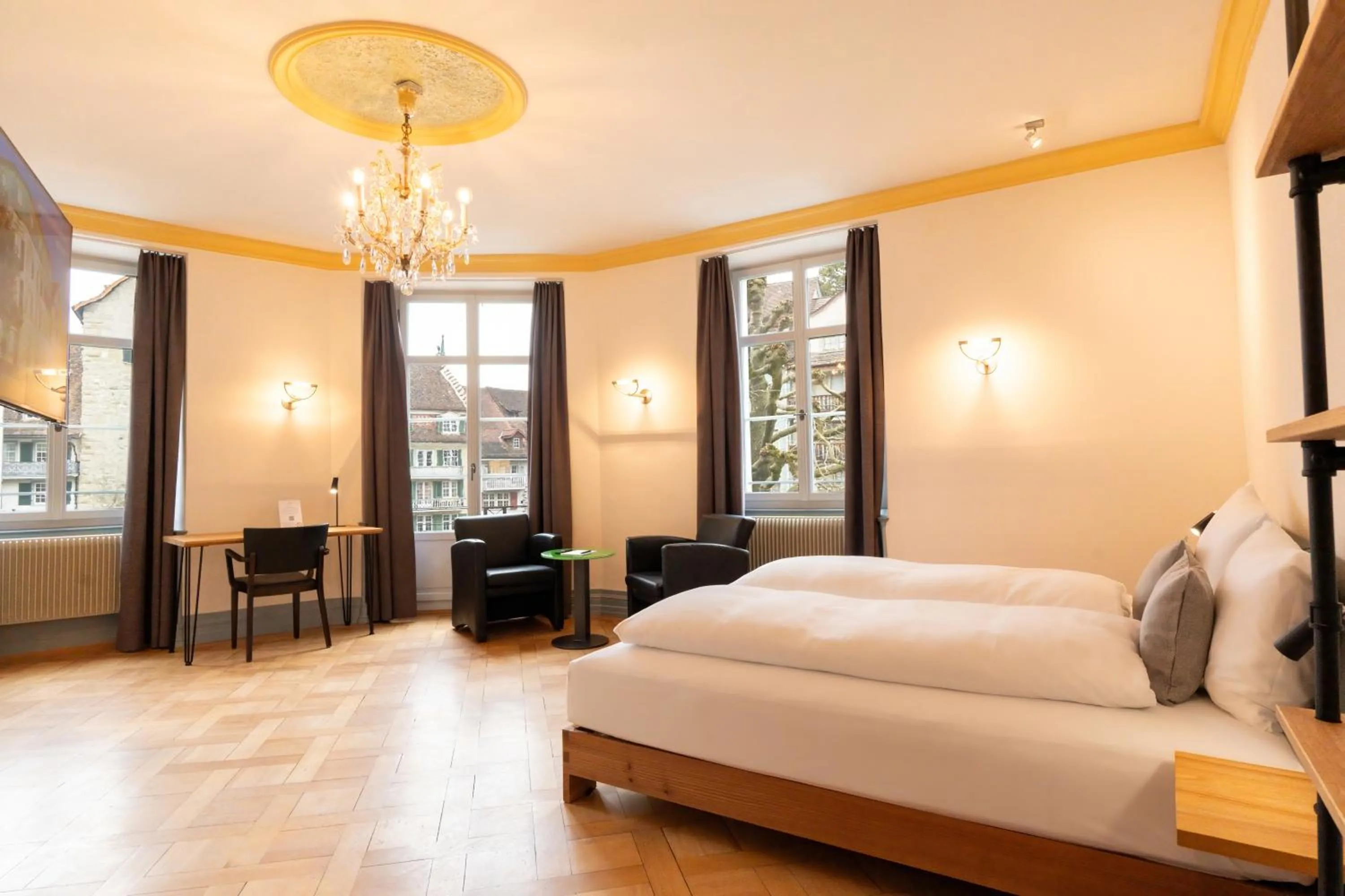 Bed in Hotel Le Lion - Self Check-in