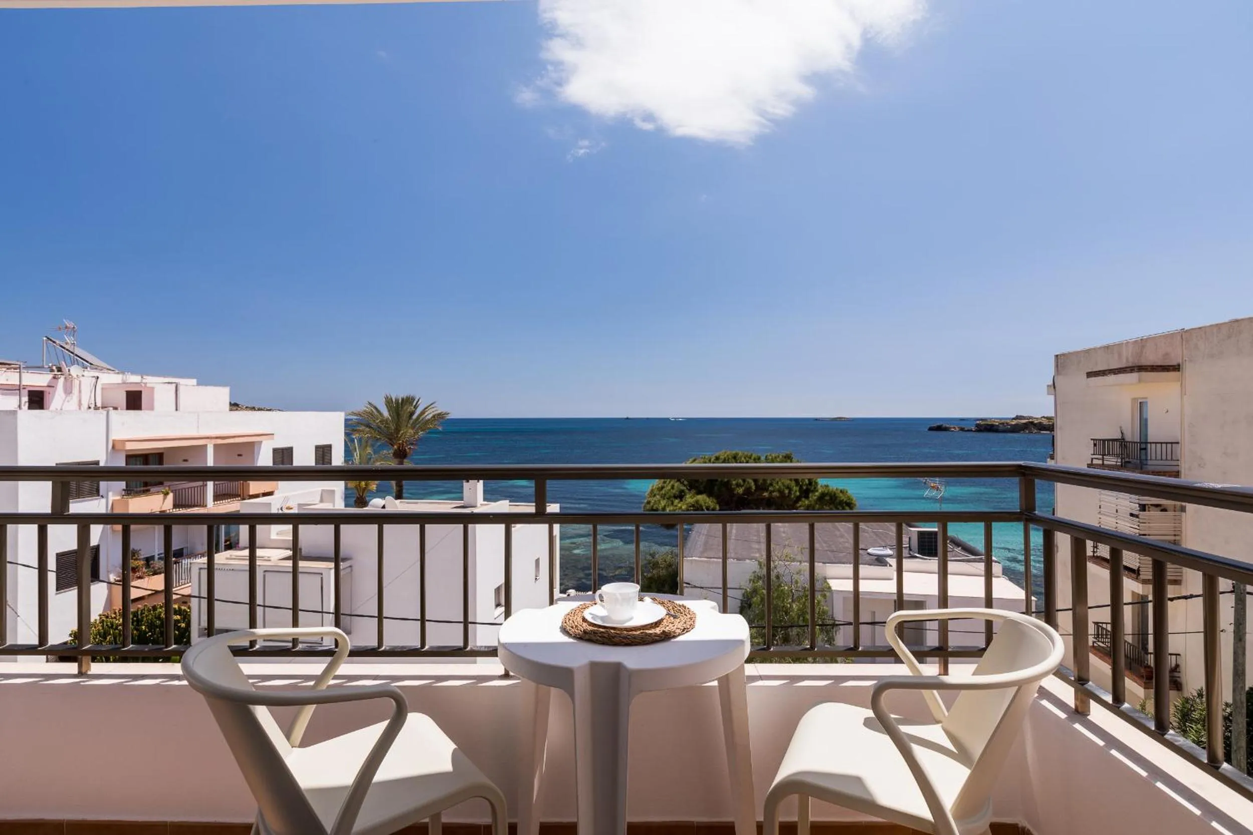 Balcony/Terrace in Bossa Bay - MC Apartments Ibiza