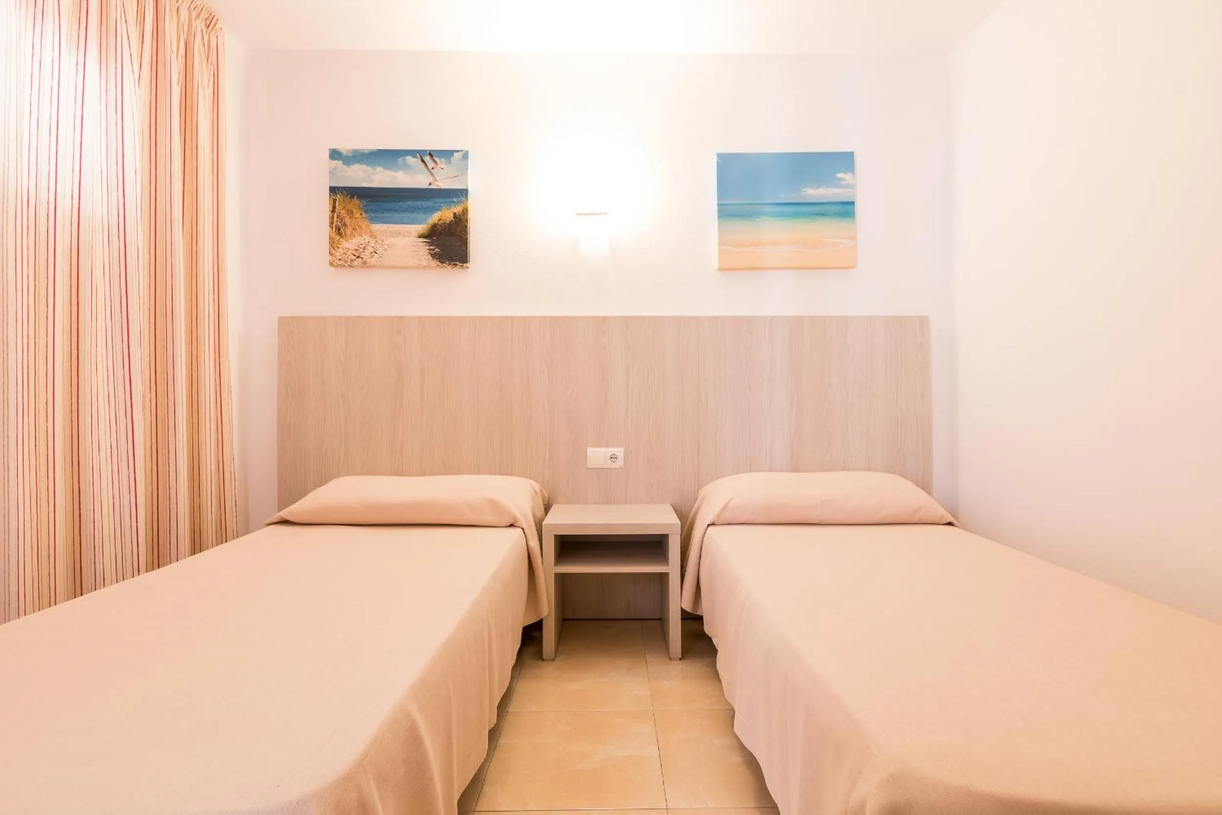 Bed in Apartamentos Avenida - MC Apartamentos Ibiza