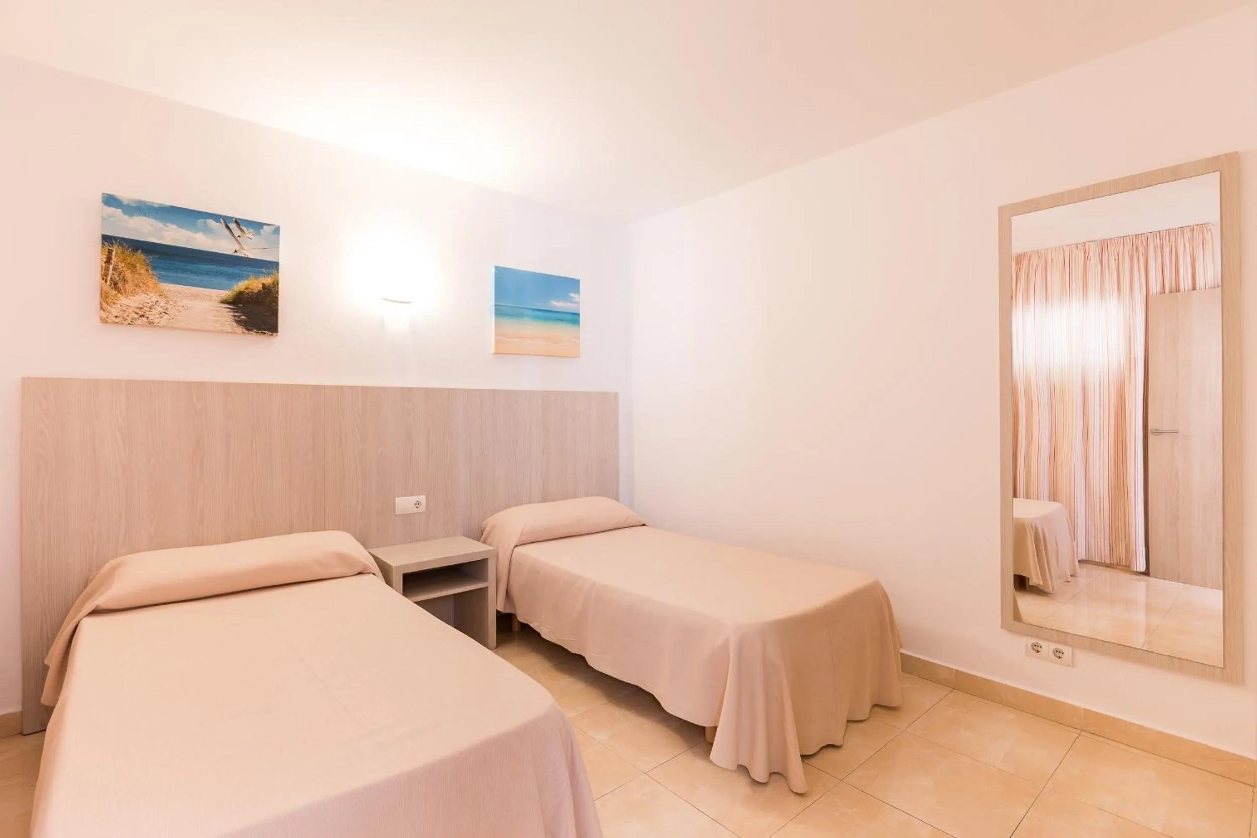 Bed in Apartamentos Avenida - MC Apartamentos Ibiza