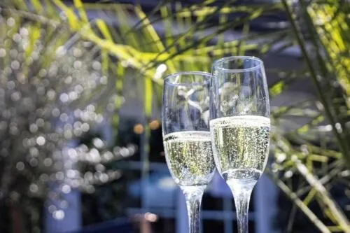 Food and drinks in Littleover Lodge Hotel