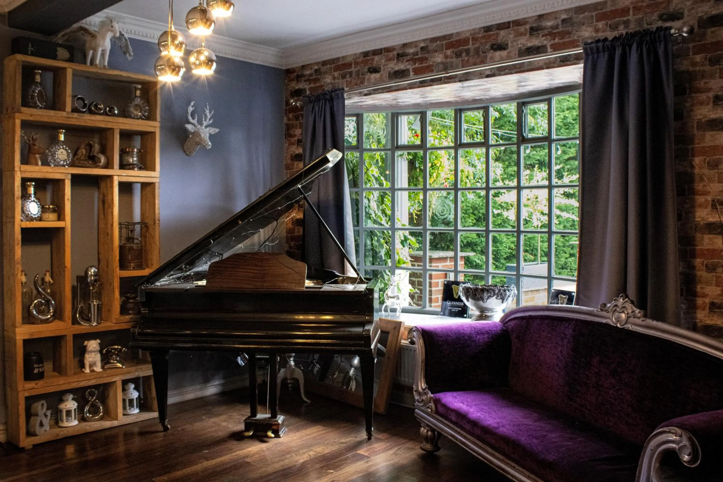 Property building in Littleover Lodge Hotel