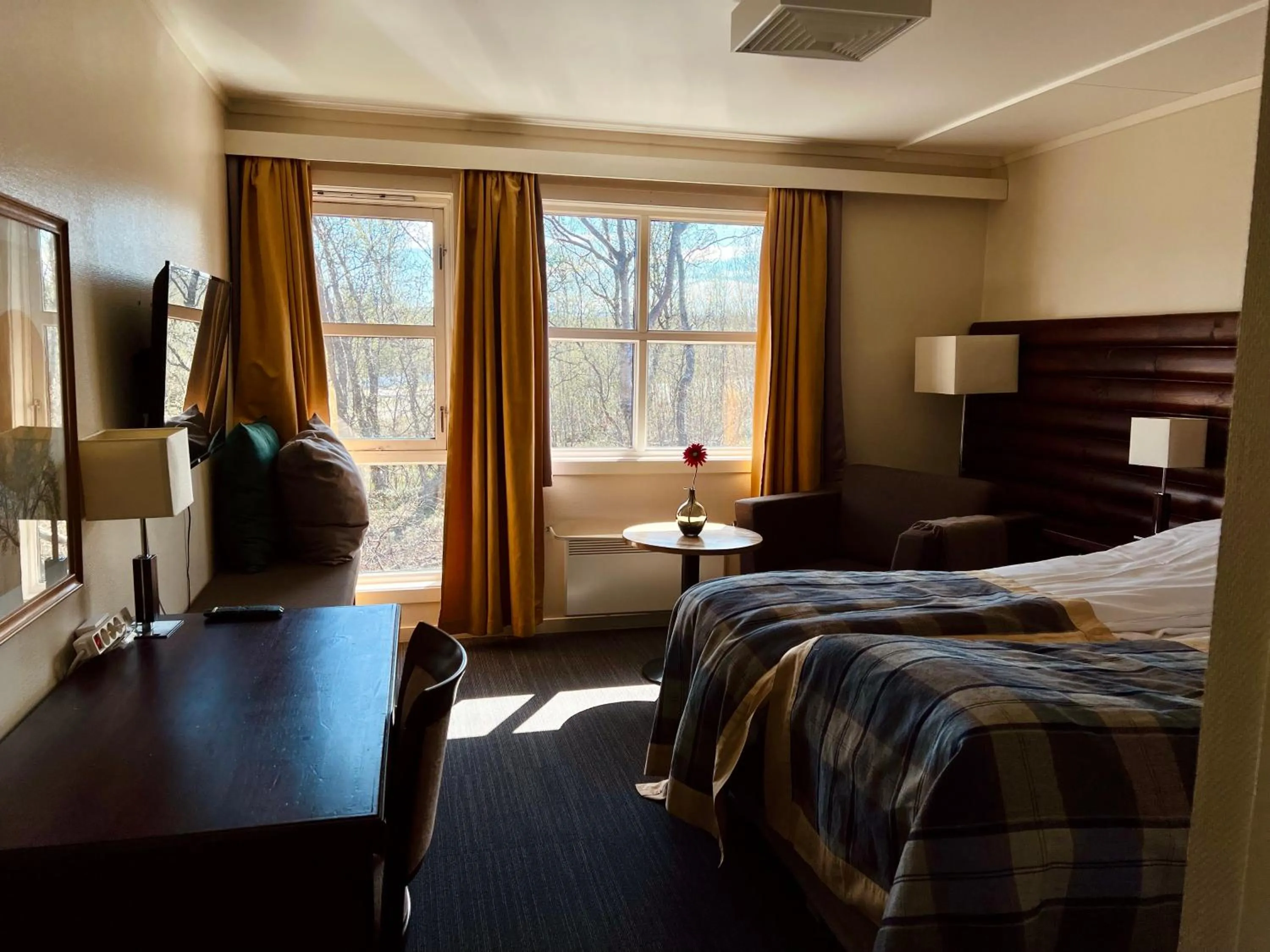 Bed in Lakselv Hotel