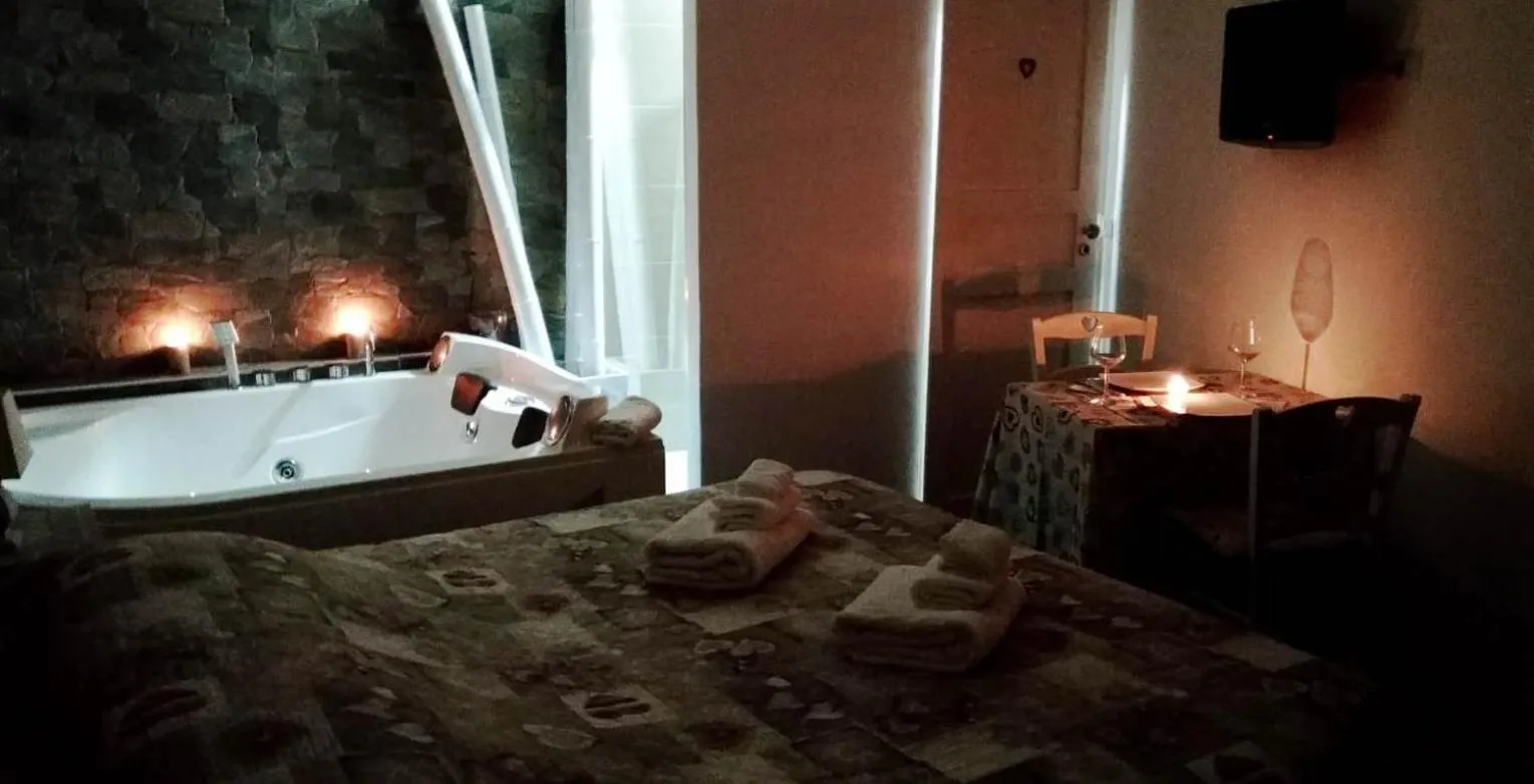 Photo of the whole room, Bed in Abbazia dei Gesuiti