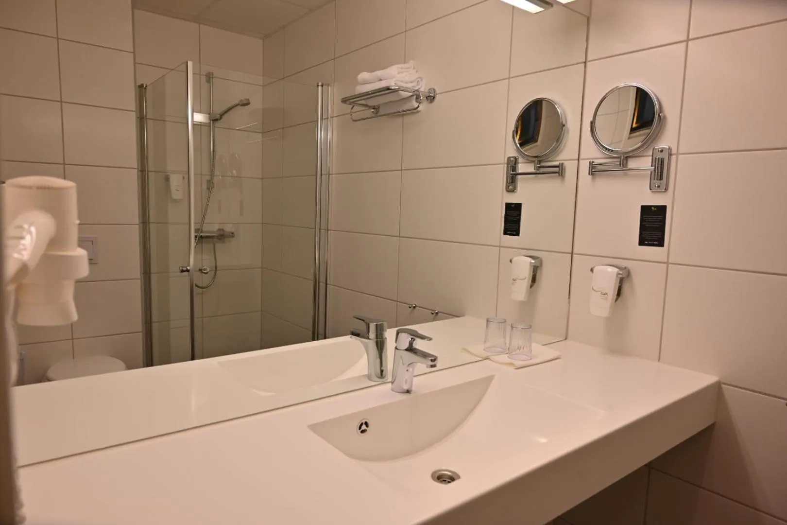 Bathroom in Hotel Frøya